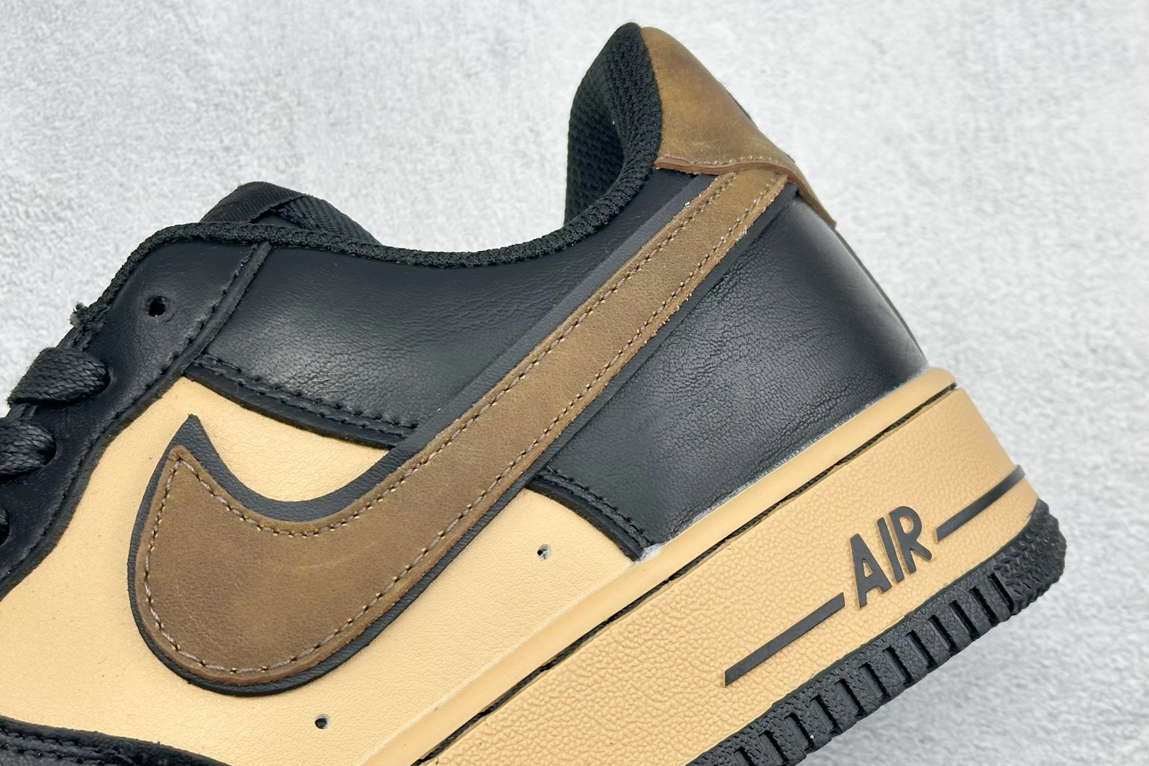 SC版Nike Air Force 1'07 Low 墨棕玄砂 空军一号低帮休闲板鞋 FB8878-200 SC版Nike Air Force 1'07 Low 墨棕玄砂 空军一号低帮休闲板鞋 FB8878-200