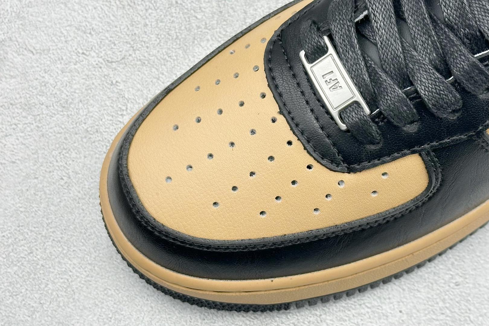 SC版Nike Air Force 1'07 Low 墨棕玄砂 空军一号低帮休闲板鞋 FB8878-200 SC版Nike Air Force 1'07 Low 墨棕玄砂 空军一号低帮休闲板鞋 FB8878-200