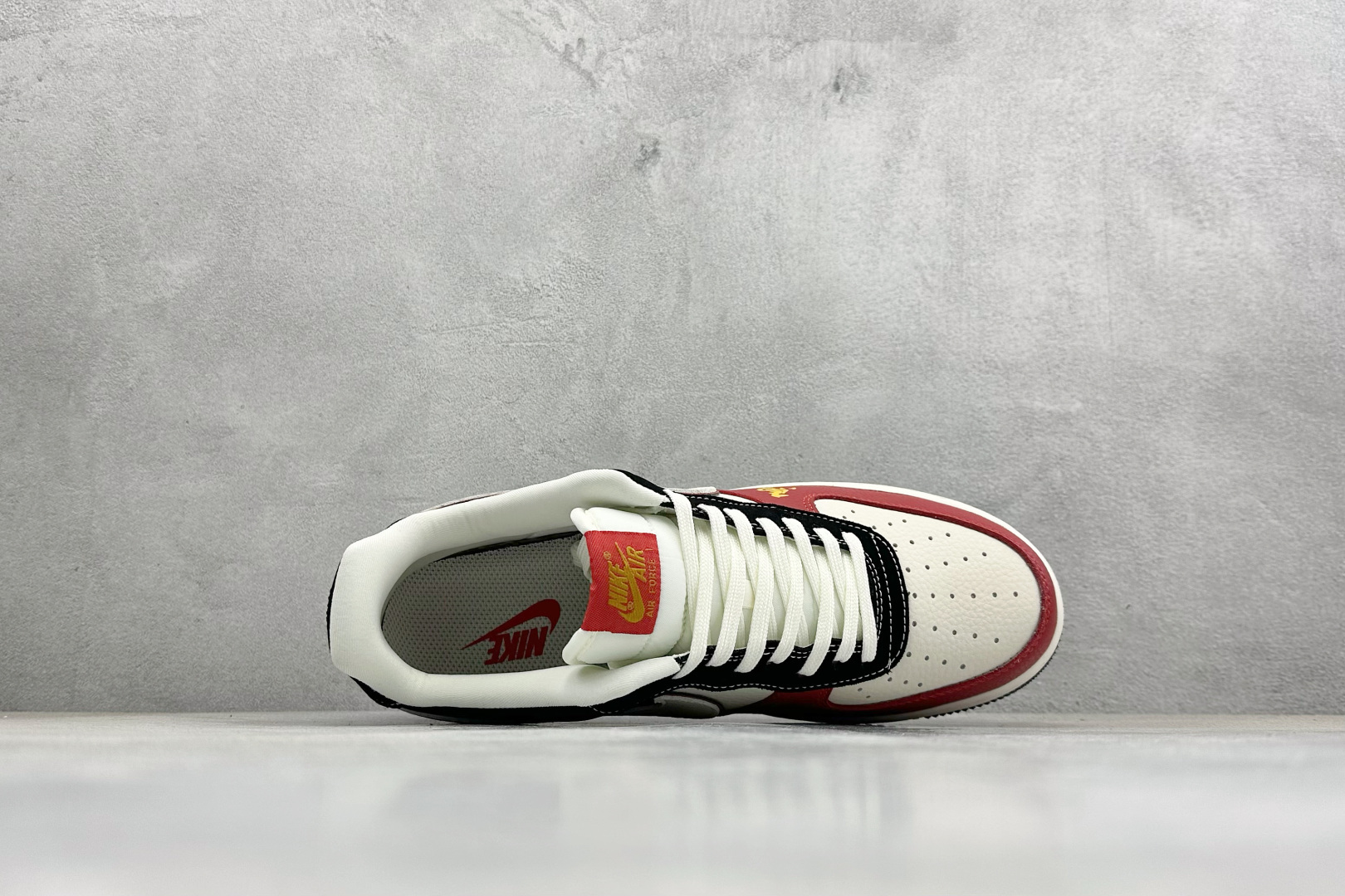 SC版Nike Air Force 1'07 Low 马年限定 黑红恭喜发财 空军一号低帮休闲板鞋 DF0188-129 SC版Nike Air Force 1'07 Low 马年限定 黑红恭喜发财 空军一号低帮休闲板鞋 DF0188-129