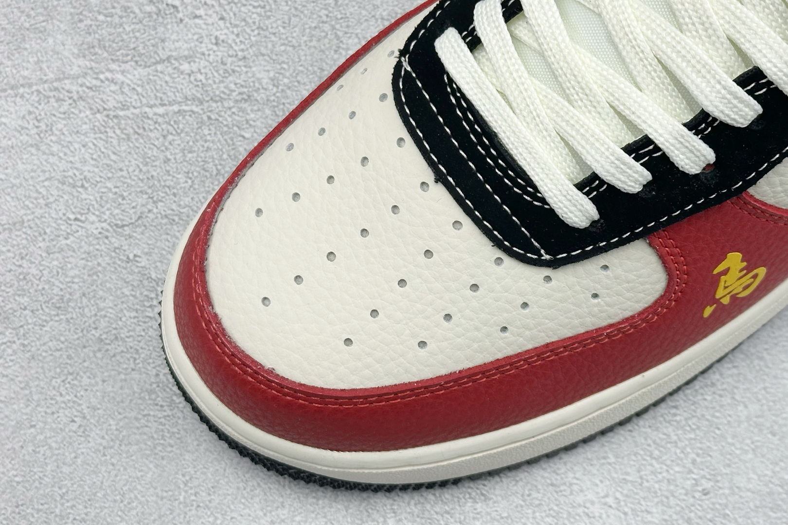 SC版Nike Air Force 1'07 Low 马年限定 黑红恭喜发财 空军一号低帮休闲板鞋 DF0188-129 SC版Nike Air Force 1'07 Low 马年限定 黑红恭喜发财 空军一号低帮休闲板鞋 DF0188-129