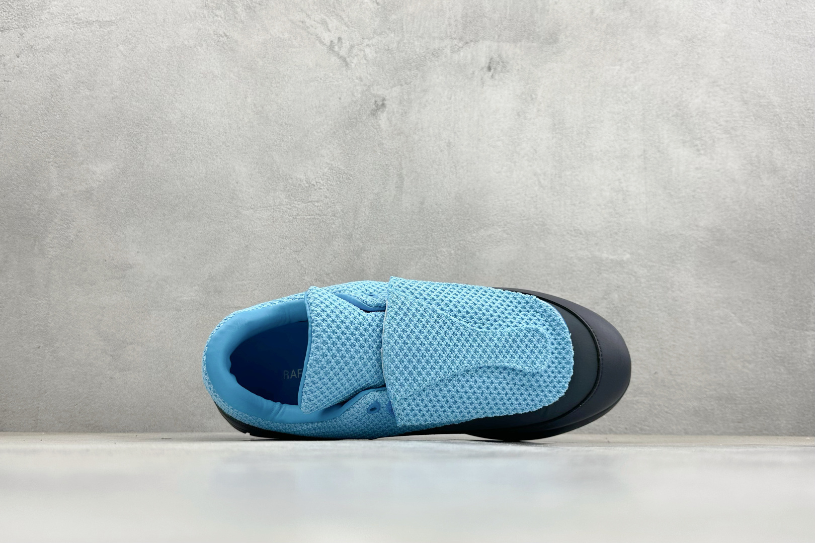 RAF SIMONS Antei 先锋潮流 复古低帮休闲鞋 HR740006S RAF SIMONS Antei 先锋潮流 复古低帮休闲鞋 HR740006S