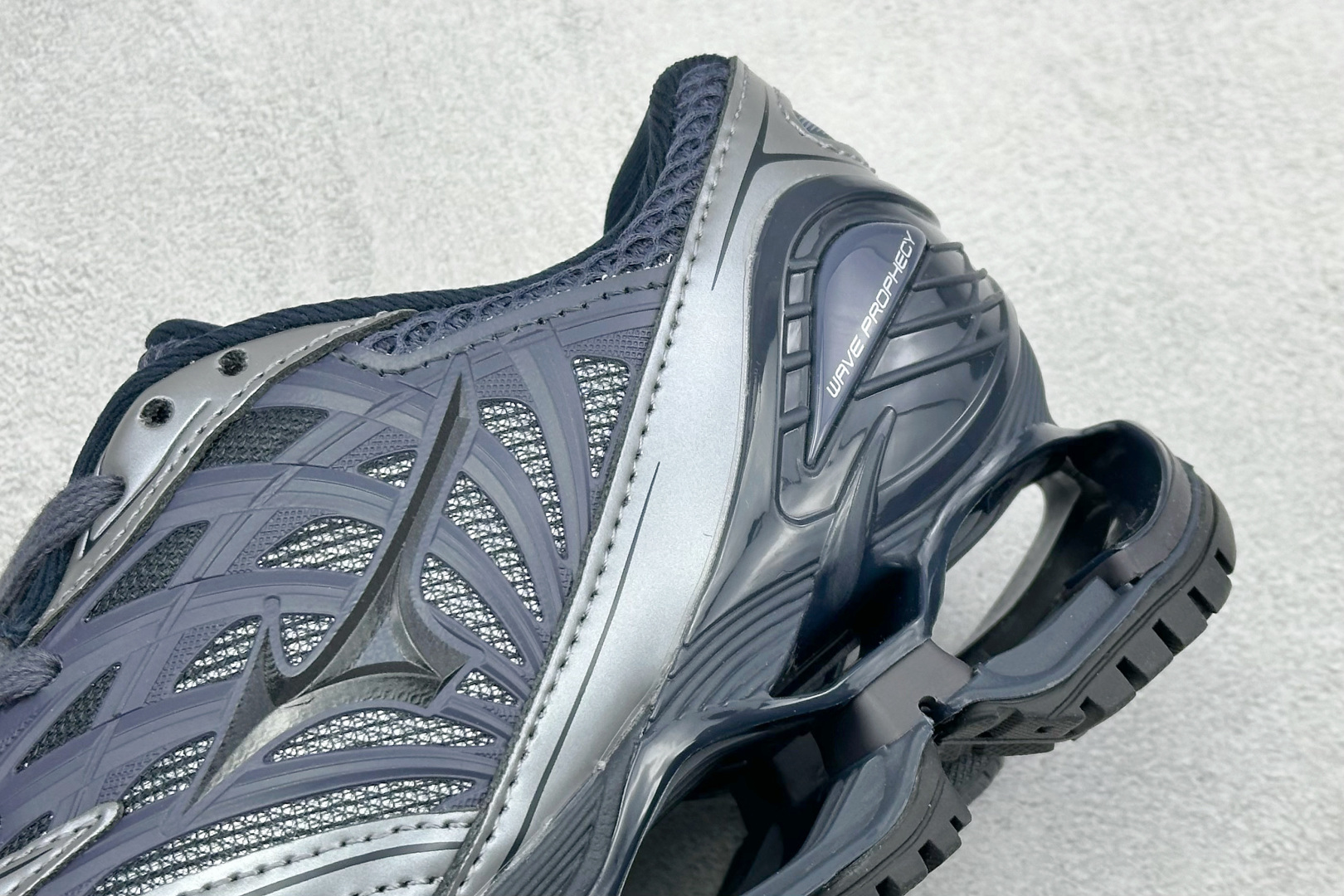 Mizuno 美津侬 WAVE PROPHECY LS 复古时尚休闲舒适运动跑步鞋 D1GA25 Mizuno 美津侬 WAVE PROPHECY LS 复古时尚休闲舒适运动跑步鞋 D1GA25