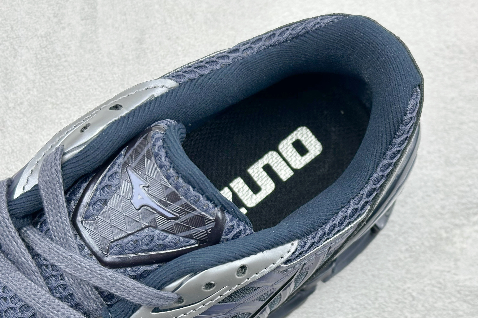 Mizuno 美津侬 WAVE PROPHECY LS 复古时尚休闲舒适运动跑步鞋 D1GA25 Mizuno 美津侬 WAVE PROPHECY LS 复古时尚休闲舒适运动跑步鞋 D1GA25