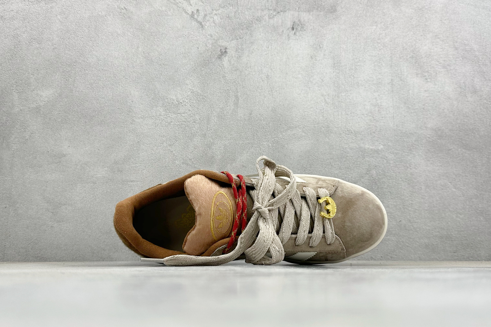Adidas CAMPUS 00s 面包鞋复古休闲板鞋 KJ8724 Adidas CAMPUS 00s 面包鞋复古休闲板鞋 KJ8724
