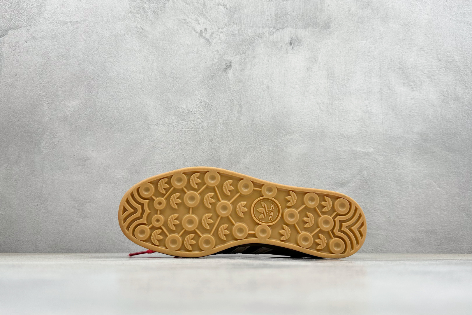 Adidas originals GAZELLE CNY新年款 马年限定 经典运动 德训鞋 女款 KJ4293 Adidas originals GAZELLE CNY新年款 马年限定 经典运动 德训鞋 女款 KJ4293