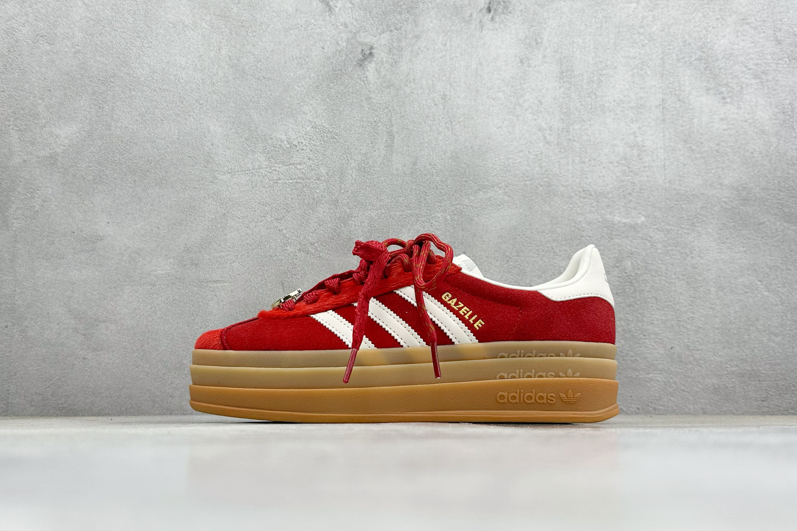 Adidas originals GAZELLE CNY新年款 马年限定 经典运动 德训鞋 女款 KJ4293 Adidas originals GAZELLE CNY新年款 马年限定 经典运动 德训鞋 女款 KJ4293
