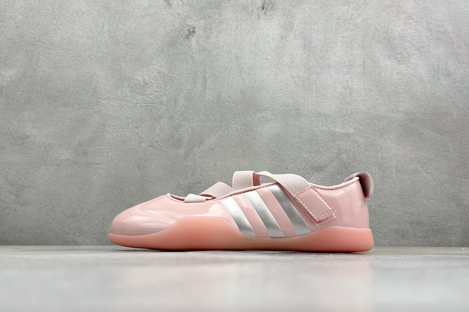 HZ版Adidas Originals Taekwondo BY CH X EDC 阿迪芭蕾舒适耐磨低帮训练鞋 JR6485 HZ版Adidas Originals Taekwondo BY CH X EDC 阿迪芭蕾舒适耐磨低帮训练鞋 JR6485