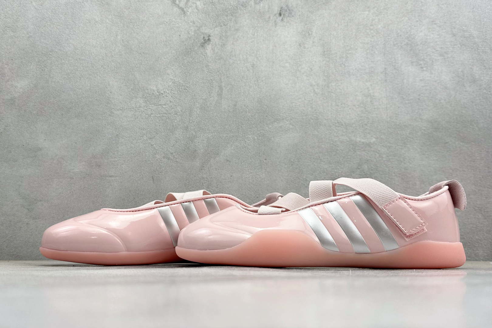 HZ版Adidas Originals Taekwondo BY CH X EDC 阿迪芭蕾舒适耐磨低帮训练鞋 JR6485 HZ版Adidas Originals Taekwondo BY CH X EDC 阿迪芭蕾舒适耐磨低帮训练鞋 JR6485