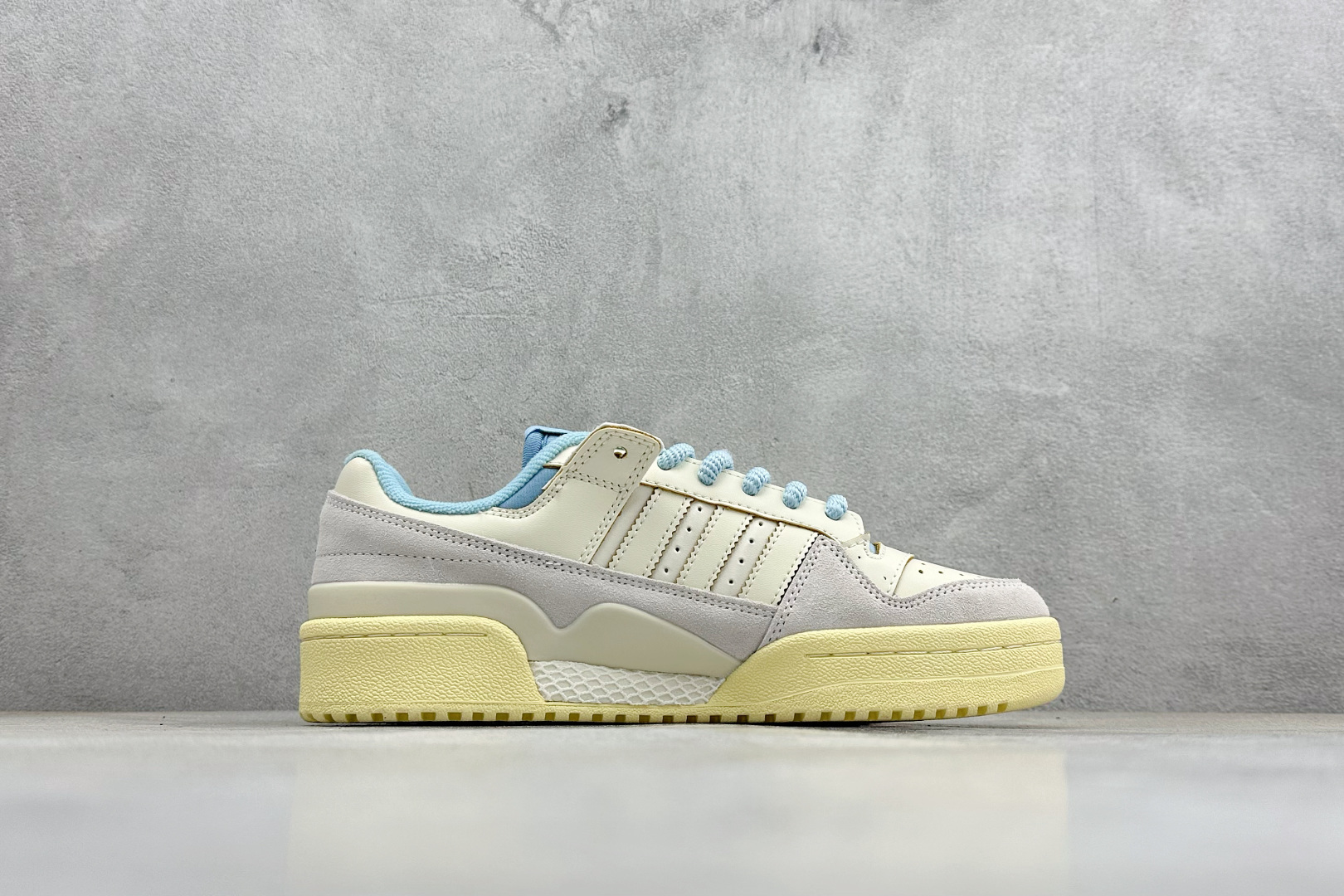 160 HX版AD Forum 84 Low 低帮百搭潮流休闲运动板鞋 FZ6342-Chinese UA Cheap High Quatity Brand Clothes Bags handbags Sneakers wholesale wholesaler seller from China Factory suppliers Fashion Clothing Shoes best Quality Beautiful Price 160 HX版AD Forum 84 Low 低帮百搭潮流休闲运动板鞋 FZ6342
