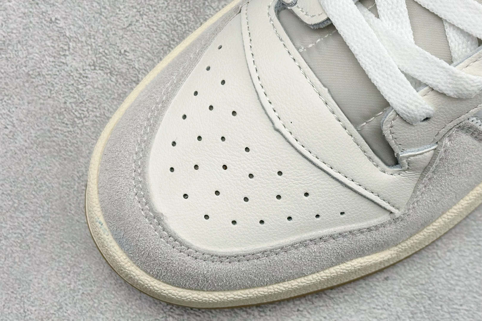 160 HX版AD Forum 84 Low 低帮百搭潮流休闲运动板鞋 ID6858-Chinese UA Cheap High Quatity Brand Clothes Bags handbags Sneakers wholesale wholesaler seller from China Factory suppliers Fashion Clothing Shoes best Quality Beautiful Price 160 HX版AD Forum 84 Low 低帮百搭潮流休闲运动板鞋 ID6858