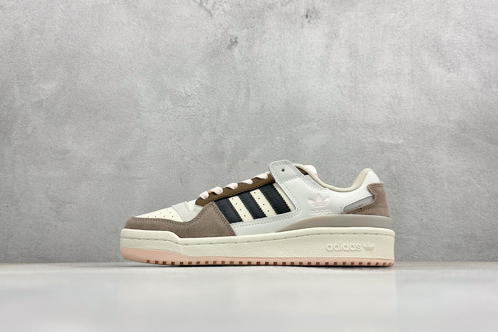 160 HX版AD Forum 84 Low 低帮百搭潮流休闲运动板鞋 ID6265-Chinese UA Cheap High Quatity Brand Clothes Bags handbags Sneakers wholesale wholesaler seller from China Factory suppliers Fashion Clothing Shoes best Quality Beautiful Price 160 HX版AD Forum 84 Low 低帮百搭潮流休闲运动板鞋 ID6265