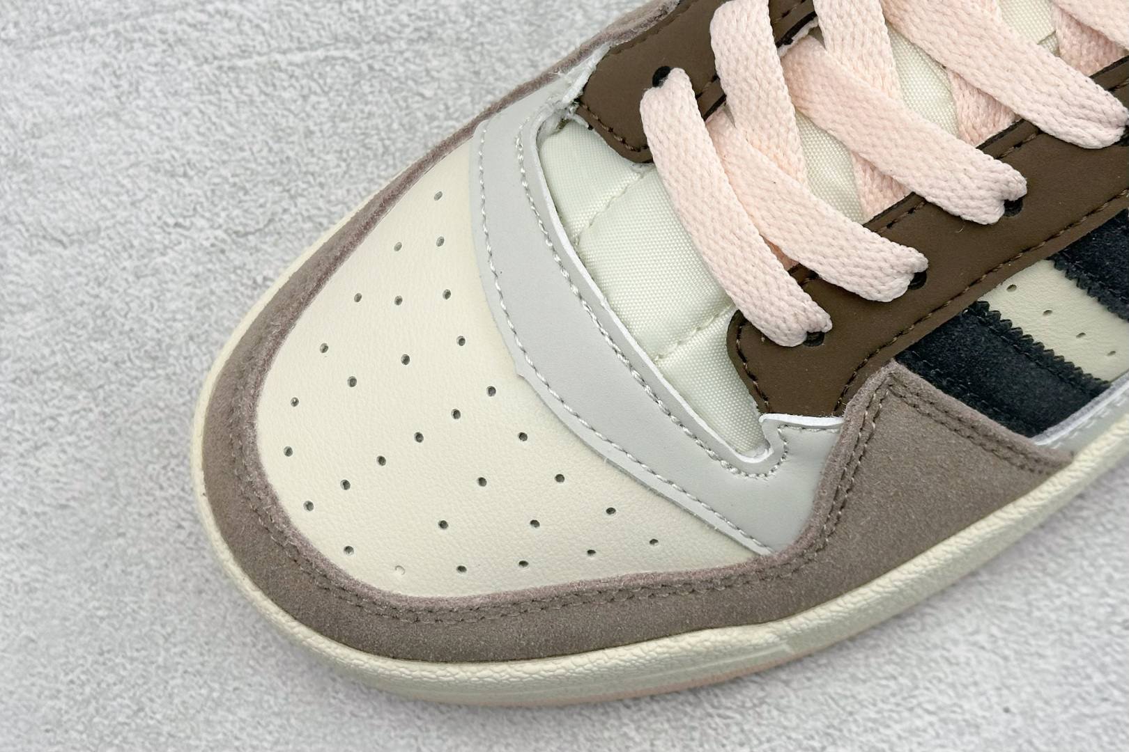 160 HX版AD Forum 84 Low 低帮百搭潮流休闲运动板鞋 ID6265-Chinese UA Cheap High Quatity Brand Clothes Bags handbags Sneakers wholesale wholesaler seller from China Factory suppliers Fashion Clothing Shoes best Quality Beautiful Price 160 HX版AD Forum 84 Low 低帮百搭潮流休闲运动板鞋 ID6265