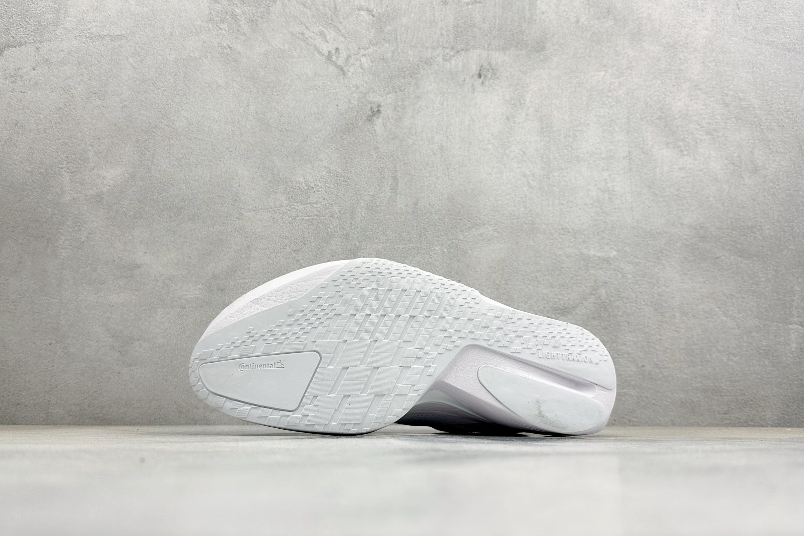 200 TY版Adidas ADIZERO ADIOS 5 M 马拉松竞速专业跑鞋 CELERMESH针织网面非常轻薄 K18676-Chinese UA Cheap High Quatity Brand Clothes Bags handbags Sneakers wholesale wholesaler seller from China Factory suppliers Fashion Clothing Shoes best Quality Beautiful Price 200 TY版Adidas ADIZERO ADIOS 5 M 马拉松竞速专业跑鞋 CELERMESH针织网面非常轻薄 K18676