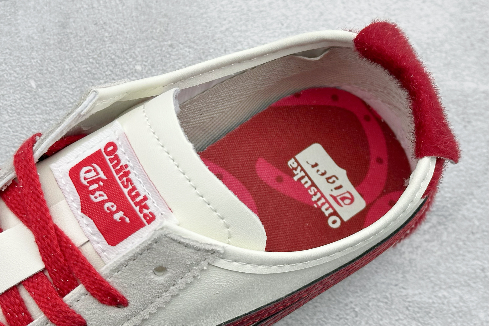 150 GS版 Asics 鬼冢虎 Mexico 66 马年限定 休闲低帮板鞋 1183C600-100-Chinese UA Cheap High Quatity Brand Clothes Bags handbags Sneakers wholesale wholesaler seller from China Factory suppliers Fashion Clothing Shoes best Quality Beautiful Price 150 GS版 Asics 鬼冢虎 Mexico 66 马年限定 休闲低帮板鞋 1183C600-100