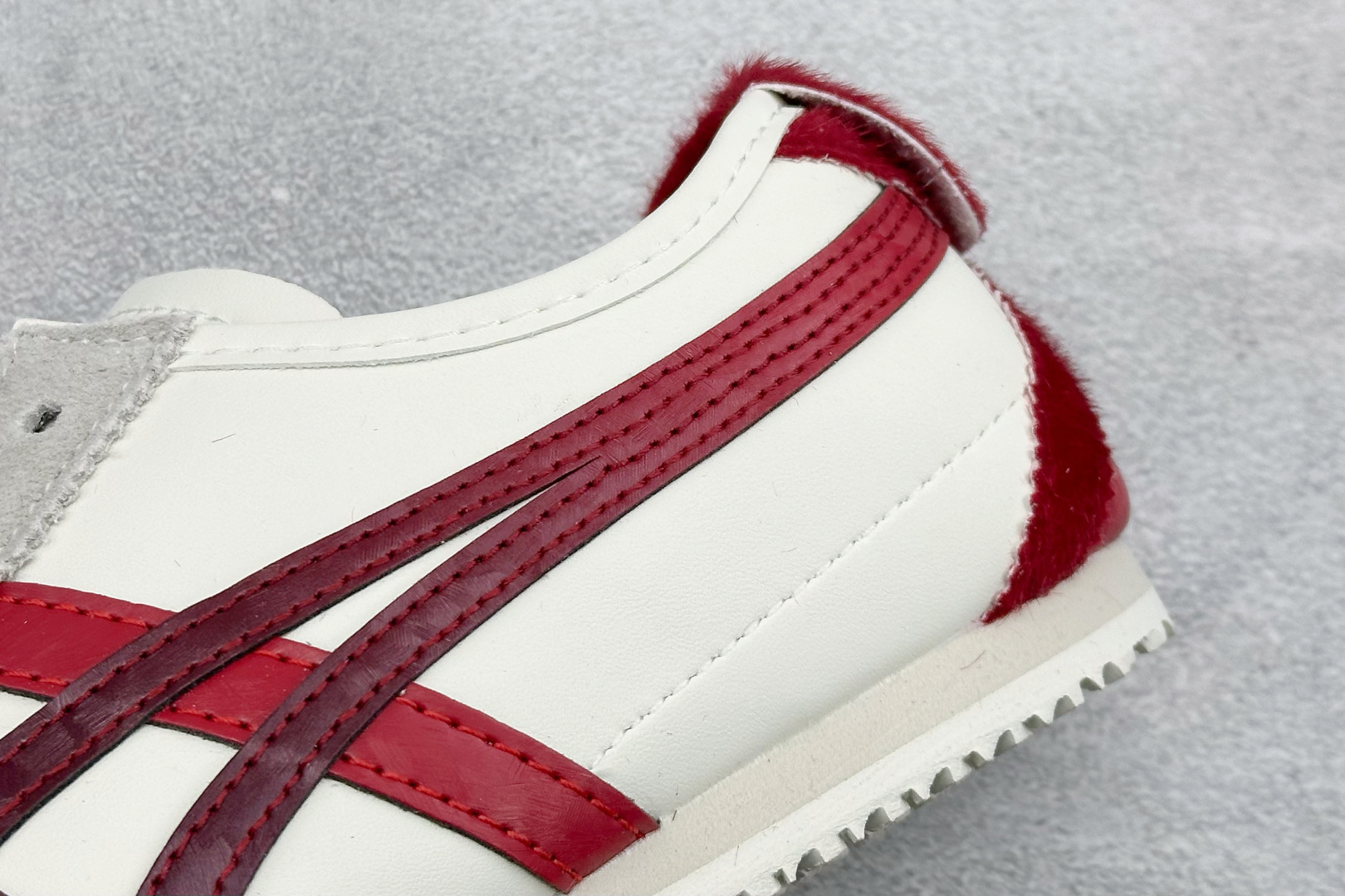 150 GS版 Asics 鬼冢虎 Mexico 66 马年限定 休闲低帮板鞋 1183C600-100-Chinese UA Cheap High Quatity Brand Clothes Bags handbags Sneakers wholesale wholesaler seller from China Factory suppliers Fashion Clothing Shoes best Quality Beautiful Price 150 GS版 Asics 鬼冢虎 Mexico 66 马年限定 休闲低帮板鞋 1183C600-100
