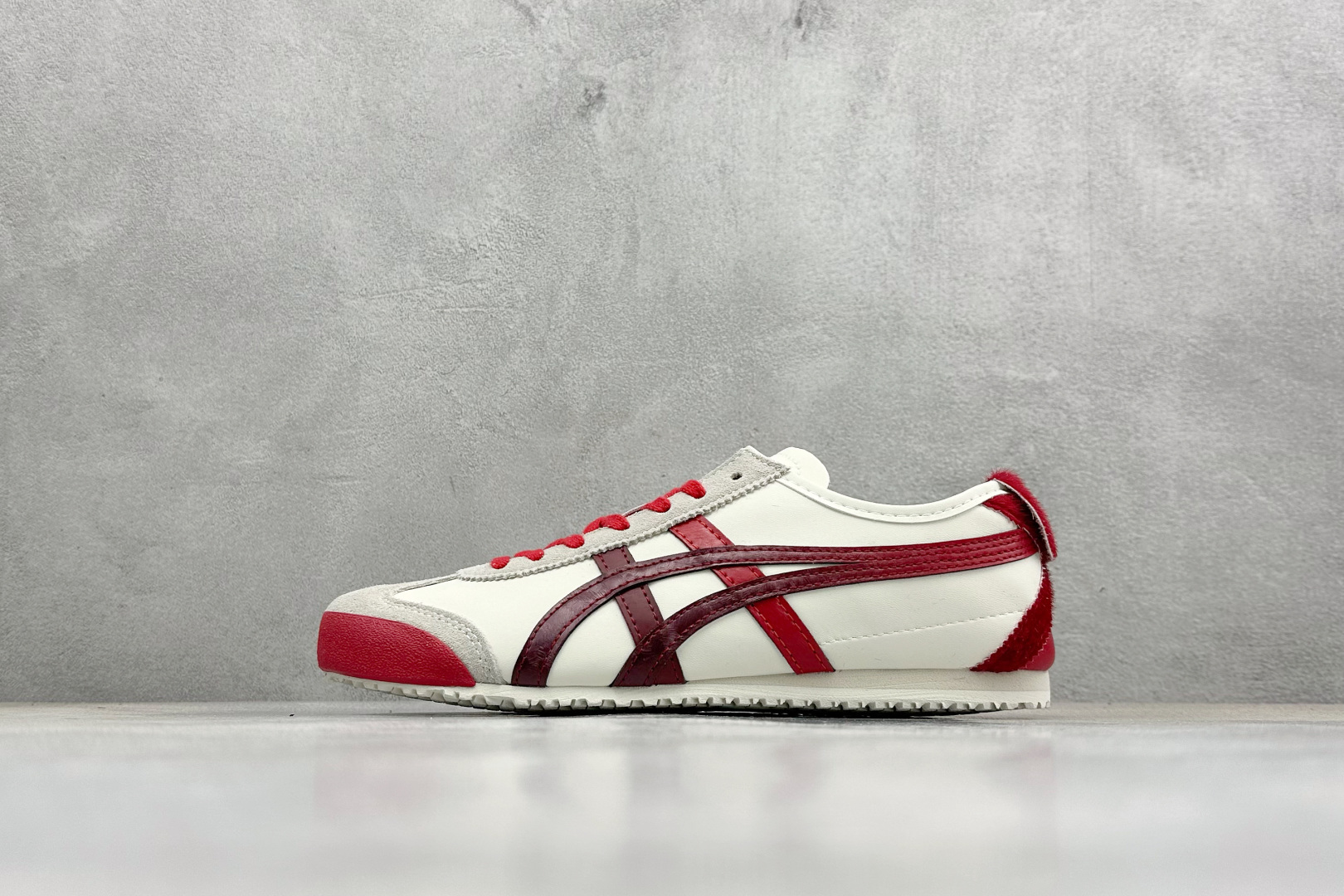 150 GS版 Asics 鬼冢虎 Mexico 66 马年限定 休闲低帮板鞋 1183C600-100-Chinese UA Cheap High Quatity Brand Clothes Bags handbags Sneakers wholesale wholesaler seller from China Factory suppliers Fashion Clothing Shoes best Quality Beautiful Price 150 GS版 Asics 鬼冢虎 Mexico 66 马年限定 休闲低帮板鞋 1183C600-100