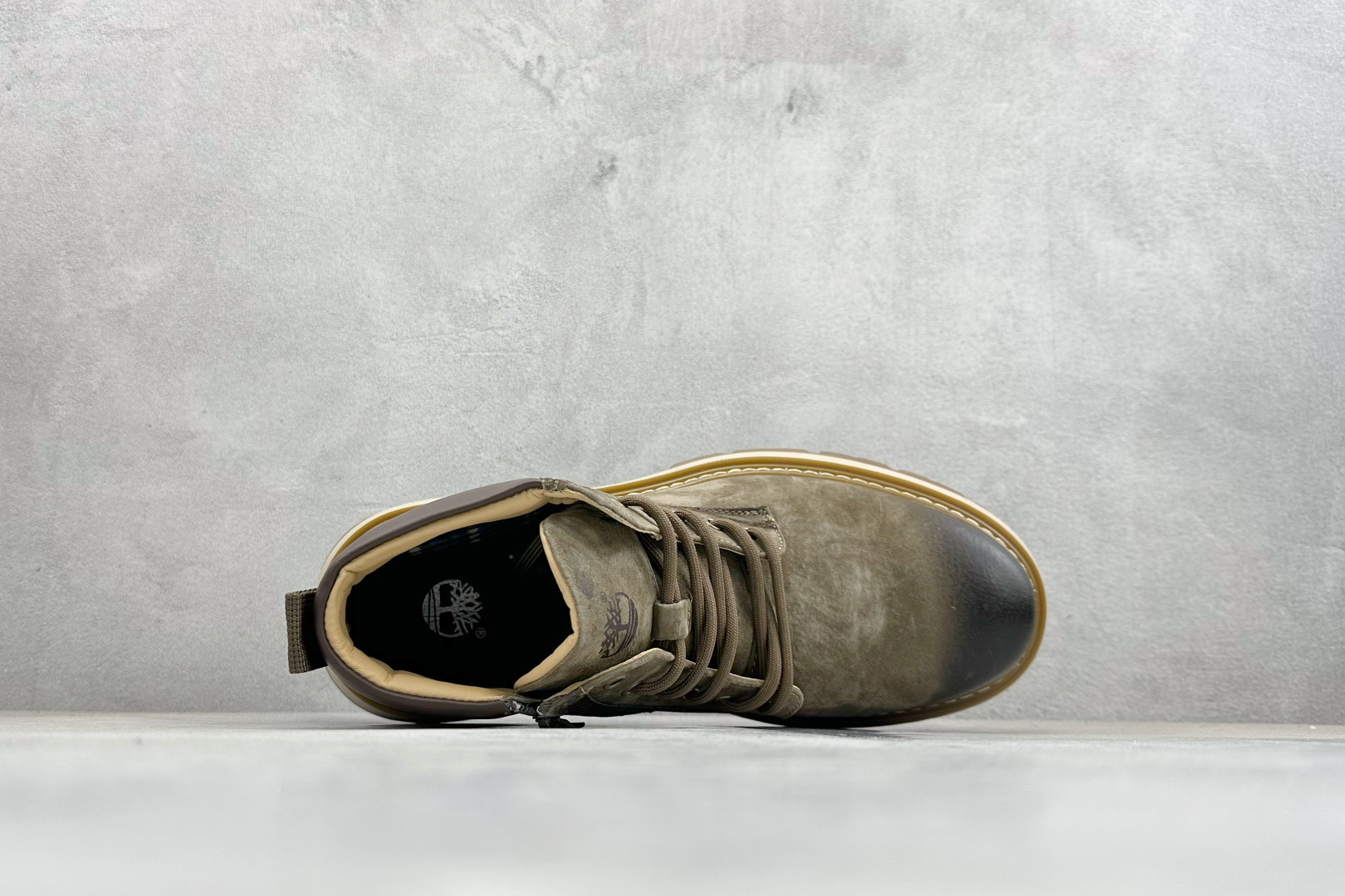 240 Timberland添柏岚/天伯伦户外高帮休闲大黄靴系列 TB10033-Chinese UA Cheap High Quatity Brand Clothes Bags handbags Sneakers wholesale wholesaler seller from China Factory suppliers Fashion Clothing Shoes best Quality Beautiful Price 240 Timberland添柏岚/天伯伦户外高帮休闲大黄靴系列 TB10033