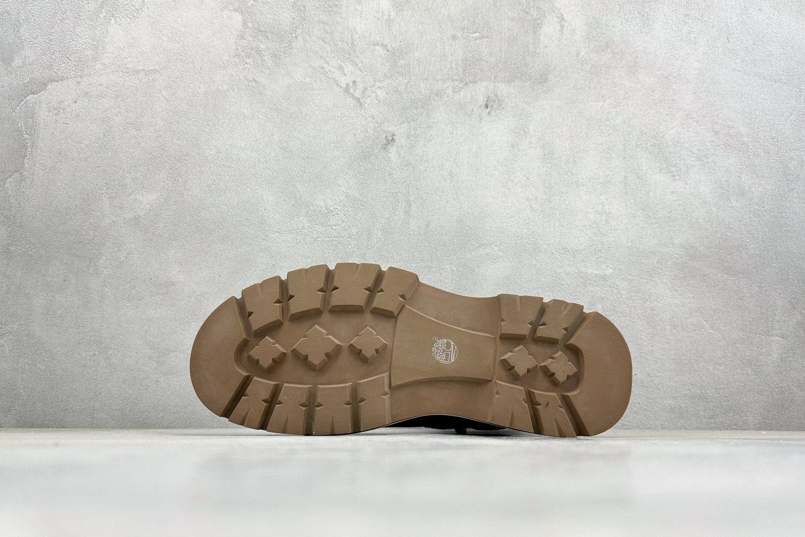 240 Timberland添柏岚/天伯伦户外高帮休闲大黄靴系列 TB10033-Chinese UA Cheap High Quatity Brand Clothes Bags handbags Sneakers wholesale wholesaler seller from China Factory suppliers Fashion Clothing Shoes best Quality Beautiful Price 240 Timberland添柏岚/天伯伦户外高帮休闲大黄靴系列 TB10033