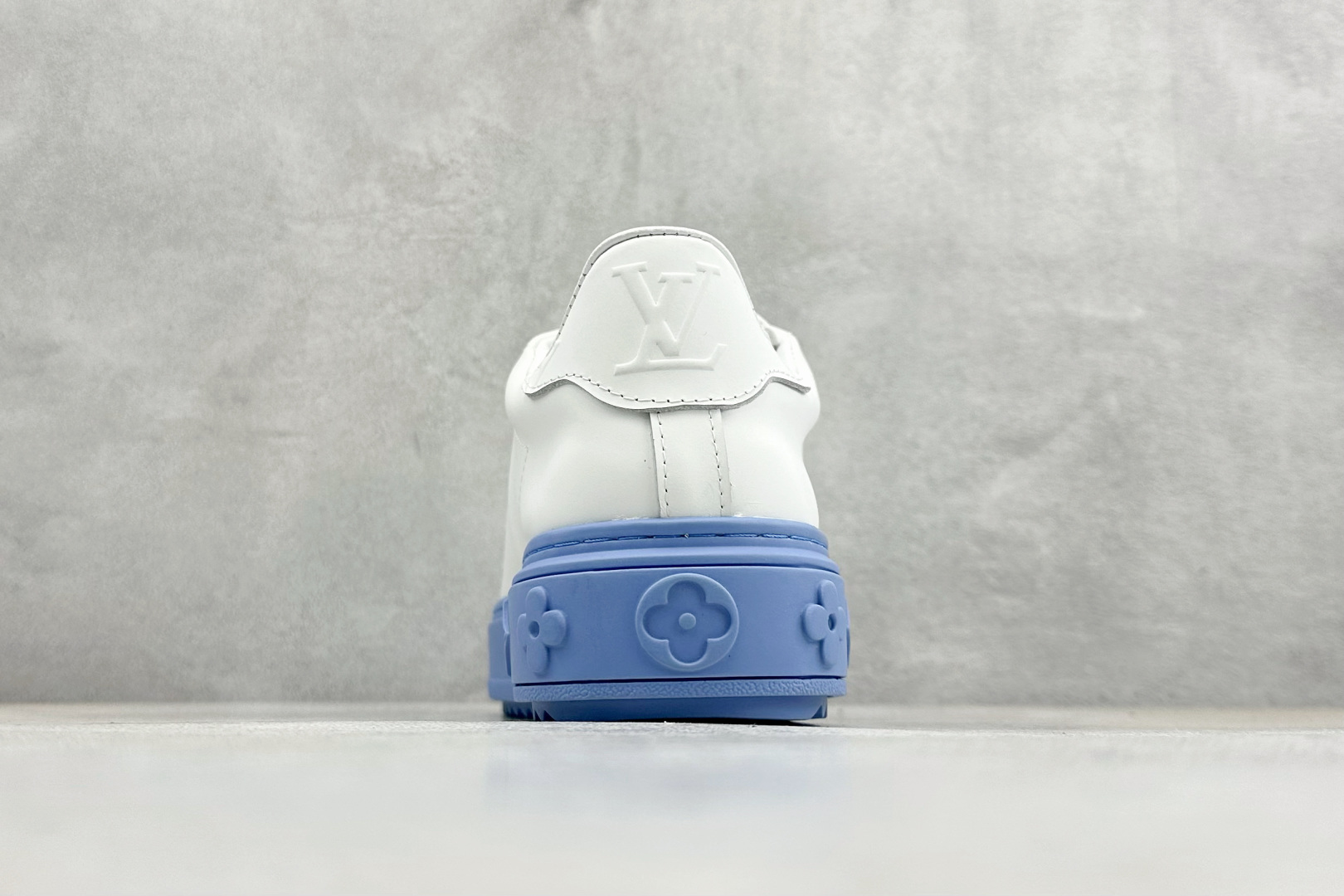 430 YS纯原广奢高端LouisVuittonNewArrival系列 LVTimeOut小白鞋-Chinese UA Cheap High Quatity Brand Clothes Bags handbags Sneakers wholesale wholesaler seller from China Factory suppliers Fashion Clothing Shoes best Quality Beautiful Price 430 YS纯原广奢高端LouisVuittonNewArrival系列 LVTimeOut小白鞋