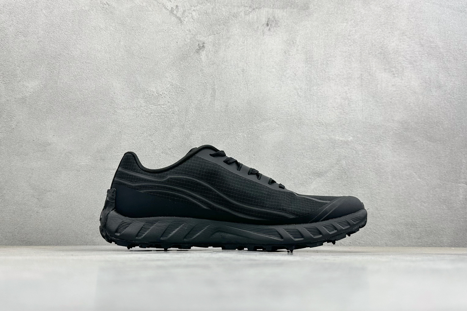 240 Norda 诺达 002 Sneaker 越野跑步鞋 加拿大高端品牌 TFO002MSTHBLK-Chinese UA Cheap High Quatity Brand Clothes Bags handbags Sneakers wholesale wholesaler seller from China Factory suppliers Fashion Clothing Shoes best Quality Beautiful Price 240 Norda 诺达 002 Sneaker 越野跑步鞋 加拿大高端品牌 TFO002MSTHBLK
