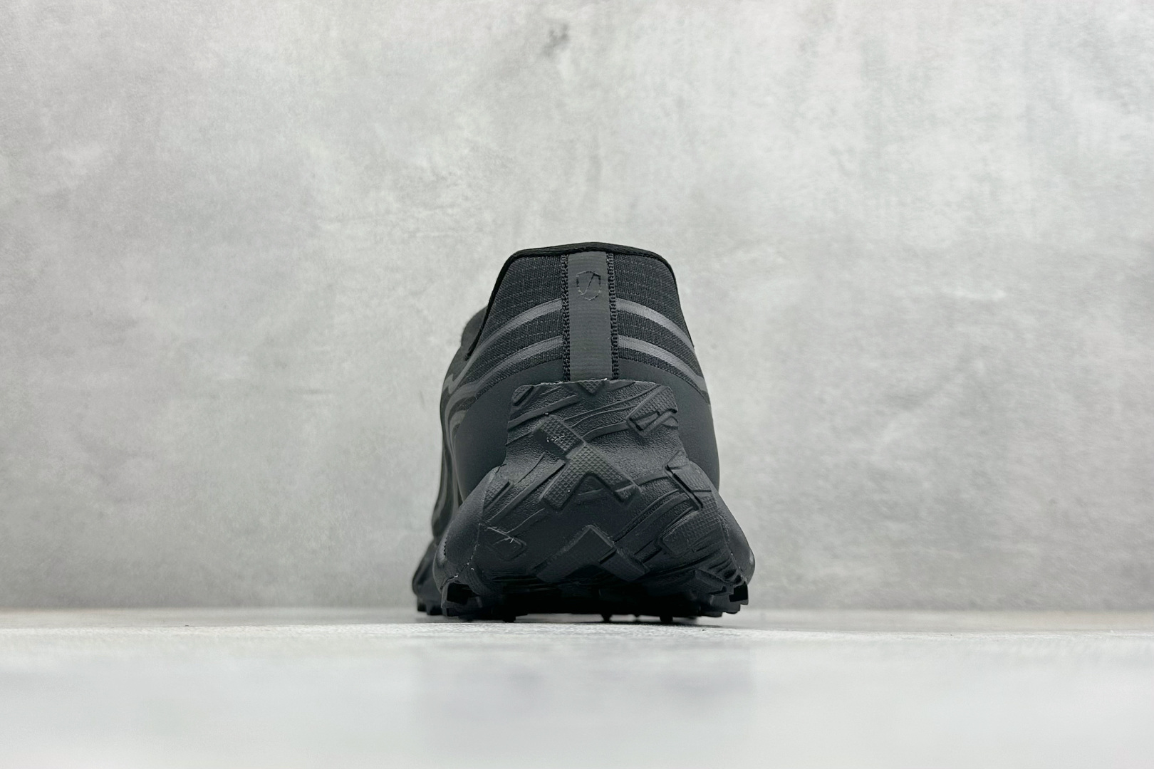 240 Norda 诺达 002 Sneaker 越野跑步鞋 加拿大高端品牌 TFO002MSTHBLK-Chinese UA Cheap High Quatity Brand Clothes Bags handbags Sneakers wholesale wholesaler seller from China Factory suppliers Fashion Clothing Shoes best Quality Beautiful Price 240 Norda 诺达 002 Sneaker 越野跑步鞋 加拿大高端品牌 TFO002MSTHBLK