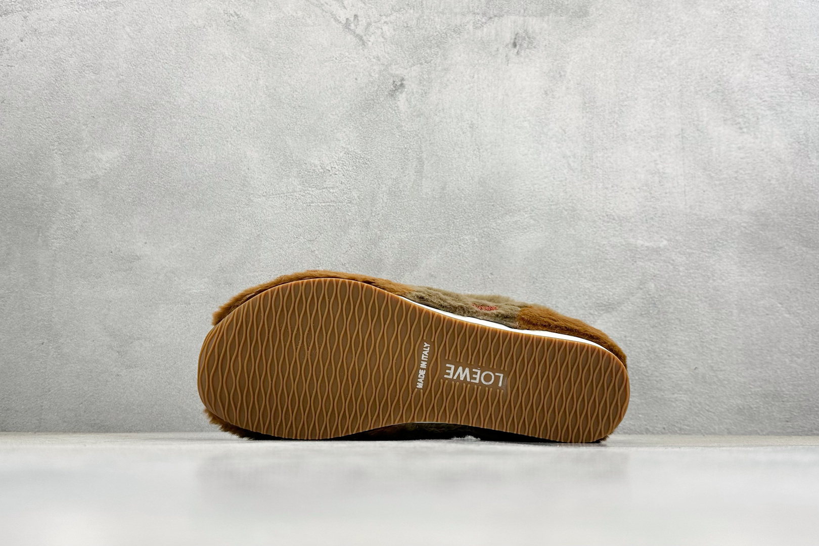 罗意威Loewe Ballet Runner 2.0 Sneakers 芭蕾舞马毛系列阿甘复古风德训薄底百搭休闲运动鞋 罗意威Loewe Ballet Runner 2.0 Sneakers 芭蕾舞马毛系列阿甘复古风德训薄底百搭休闲运动鞋