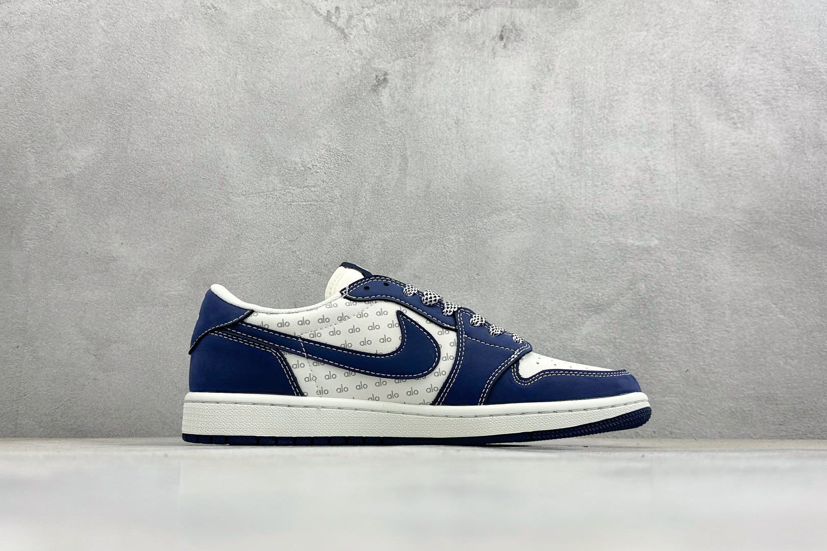 280 Travis Scott x Fragment Design x Air Jordan 1 Low SP AJ1 乔1联名 海军蓝 低帮文化休闲板鞋 DZ2688-012-Chinese UA Cheap High Quatity Brand Clothes Bags handbags Sneakers wholesale wholesaler seller from China Factory suppliers Fashion Clothing Shoes best Quality Beautiful Price 280 Travis Scott x Fragment Design x Air Jordan 1 Low SP AJ1 乔1联名 海军蓝 低帮文化休闲板鞋 DZ2688-012