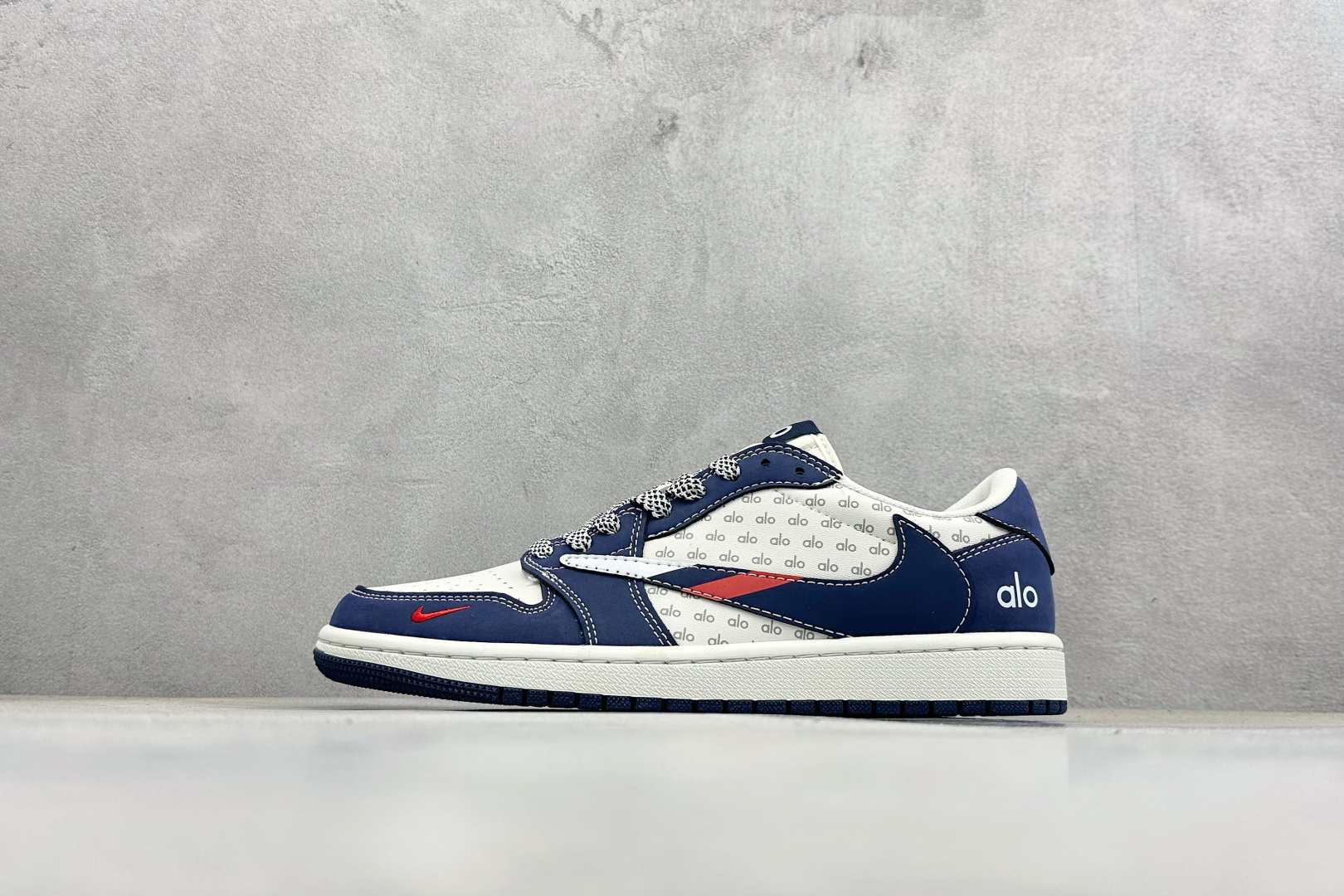 280 Travis Scott x Fragment Design x Air Jordan 1 Low SP AJ1 乔1联名 海军蓝 低帮文化休闲板鞋 DZ2688-012-Chinese UA Cheap High Quatity Brand Clothes Bags handbags Sneakers wholesale wholesaler seller from China Factory suppliers Fashion Clothing Shoes best Quality Beautiful Price 280 Travis Scott x Fragment Design x Air Jordan 1 Low SP AJ1 乔1联名 海军蓝 低帮文化休闲板鞋 DZ2688-012