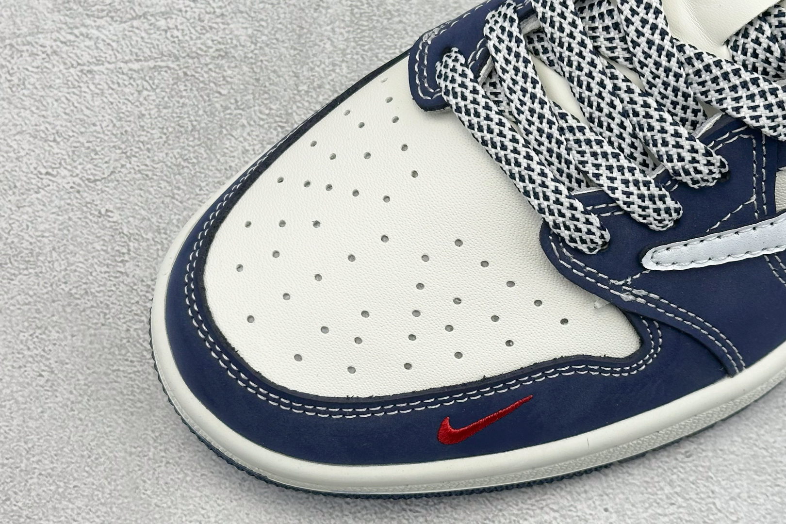 280 Travis Scott x Fragment Design x Air Jordan 1 Low SP AJ1 乔1联名 海军蓝 低帮文化休闲板鞋 DZ2688-012-Chinese UA Cheap High Quatity Brand Clothes Bags handbags Sneakers wholesale wholesaler seller from China Factory suppliers Fashion Clothing Shoes best Quality Beautiful Price 280 Travis Scott x Fragment Design x Air Jordan 1 Low SP AJ1 乔1联名 海军蓝 低帮文化休闲板鞋 DZ2688-012