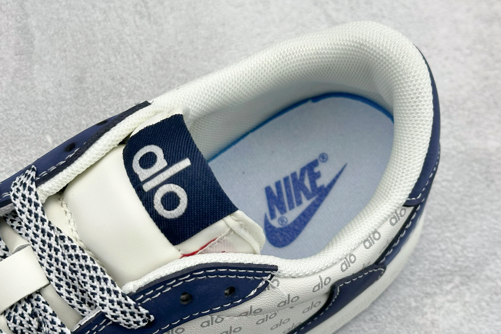 280 Travis Scott x Fragment Design x Air Jordan 1 Low SP AJ1 乔1联名 海军蓝 低帮文化休闲板鞋 DZ2688-012-Chinese UA Cheap High Quatity Brand Clothes Bags handbags Sneakers wholesale wholesaler seller from China Factory suppliers Fashion Clothing Shoes best Quality Beautiful Price 280 Travis Scott x Fragment Design x Air Jordan 1 Low SP AJ1 乔1联名 海军蓝 低帮文化休闲板鞋 DZ2688-012