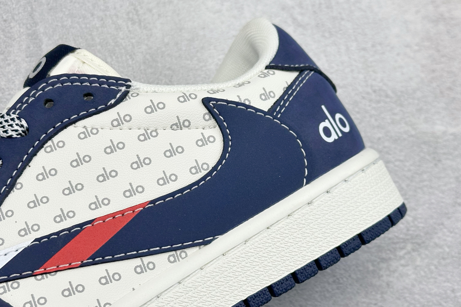 280 Travis Scott x Fragment Design x Air Jordan 1 Low SP AJ1 乔1联名 海军蓝 低帮文化休闲板鞋 DZ2688-012-Chinese UA Cheap High Quatity Brand Clothes Bags handbags Sneakers wholesale wholesaler seller from China Factory suppliers Fashion Clothing Shoes best Quality Beautiful Price 280 Travis Scott x Fragment Design x Air Jordan 1 Low SP AJ1 乔1联名 海军蓝 低帮文化休闲板鞋 DZ2688-012