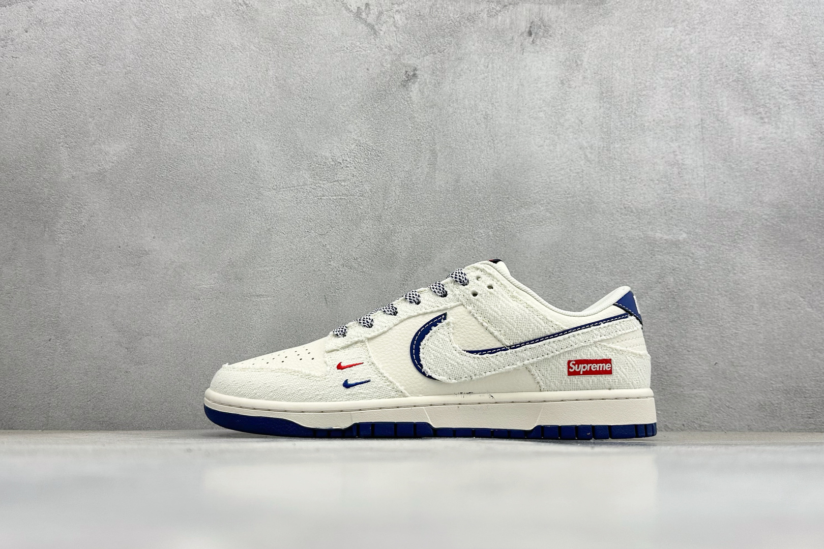 260 Nike Dunk Low Retro SUP联名 周年高端定制 低帮休闲板鞋 JP1628-034-Chinese UA Cheap High Quatity Brand Clothes Bags handbags Sneakers wholesale wholesaler seller from China Factory suppliers Fashion Clothing Shoes best Quality Beautiful Price 260 Nike Dunk Low Retro SUP联名 周年高端定制 低帮休闲板鞋 JP1628-034