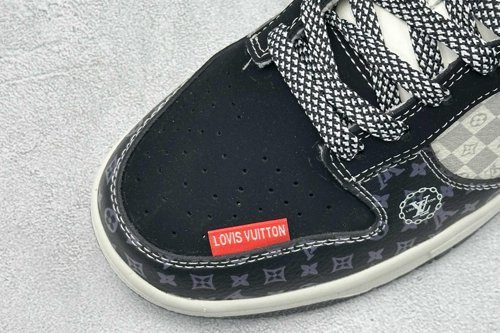 Nike SB Dunk Low 黑白棋盘格 高端定制 低帮休闲板鞋 DN3168-034 Nike SB Dunk Low 黑白棋盘格 高端定制 低帮休闲板鞋 DN3168-034
