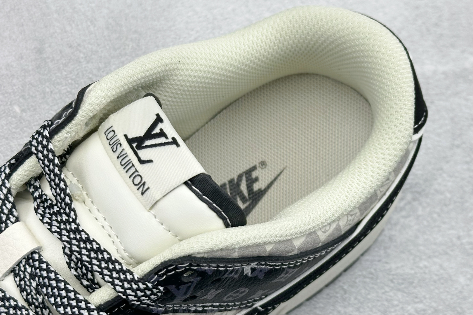 Nike SB Dunk Low 黑白棋盘格 高端定制 低帮休闲板鞋 DN3168-034 Nike SB Dunk Low 黑白棋盘格 高端定制 低帮休闲板鞋 DN3168-034