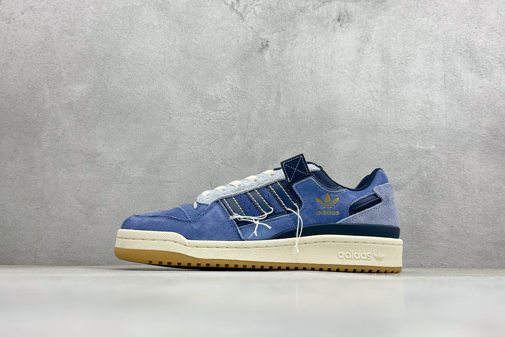 160 HX版AD Forum 84 Low 低帮百搭潮流休闲运动板鞋 GW0298-Chinese UA Cheap High Quatity Brand Clothes Bags handbags Sneakers wholesale wholesaler seller from China Factory suppliers Fashion Clothing Shoes best Quality Beautiful Price 160 HX版AD Forum 84 Low 低帮百搭潮流休闲运动板鞋 GW0298