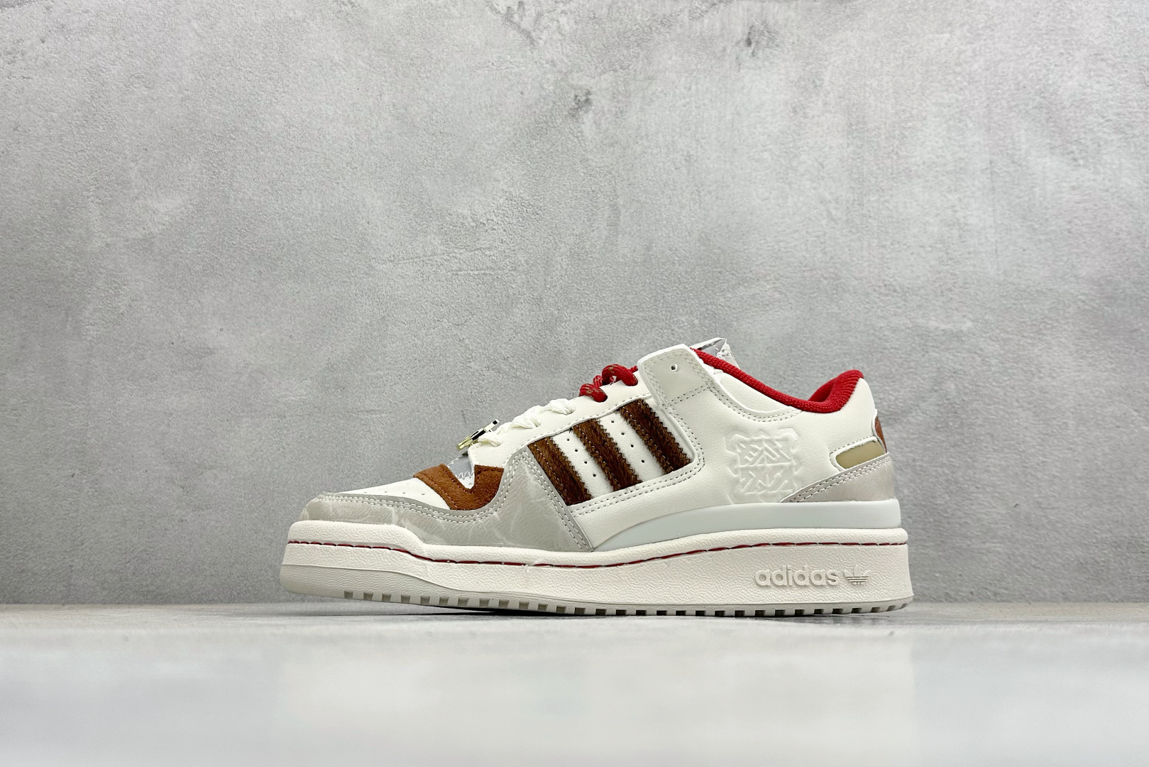 200 HX版AD Forum 84 Low 低帮百搭潮流休闲运动板鞋 KJ8751-Chinese UA Cheap High Quatity Brand Clothes Bags handbags Sneakers wholesale wholesaler seller from China Factory suppliers Fashion Clothing Shoes best Quality Beautiful Price 200 HX版AD Forum 84 Low 低帮百搭潮流休闲运动板鞋 KJ8751