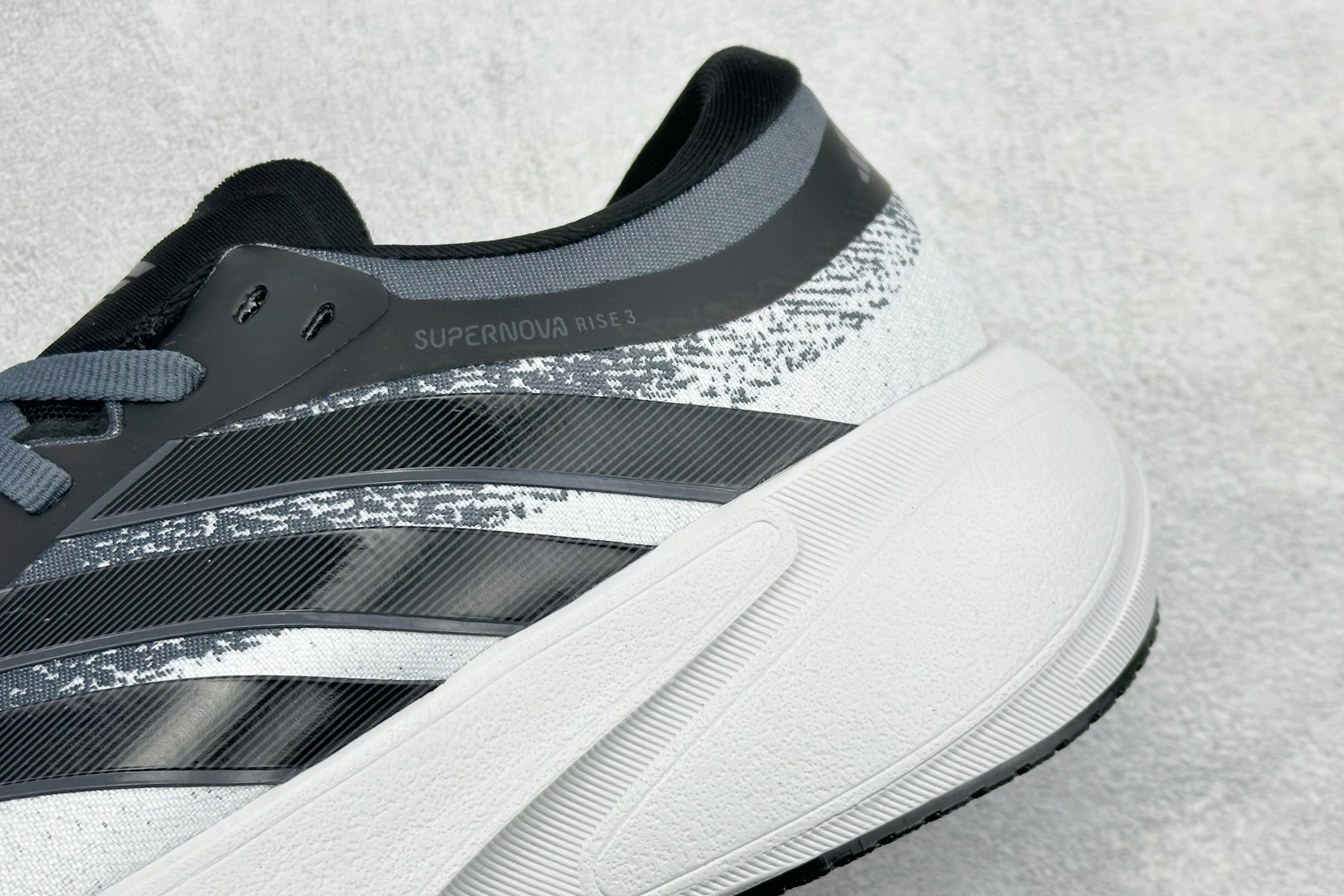 200 TY版Adidas Supernova Rise 3 阿迪达斯 减震回弹 运动透气休闲跑步鞋 KK1204-Chinese UA Cheap High Quatity Brand Clothes Bags handbags Sneakers wholesale wholesaler seller from China Factory suppliers Fashion Clothing Shoes best Quality Beautiful Price 200 TY版Adidas Supernova Rise 3 阿迪达斯 减震回弹 运动透气休闲跑步鞋 KK1204