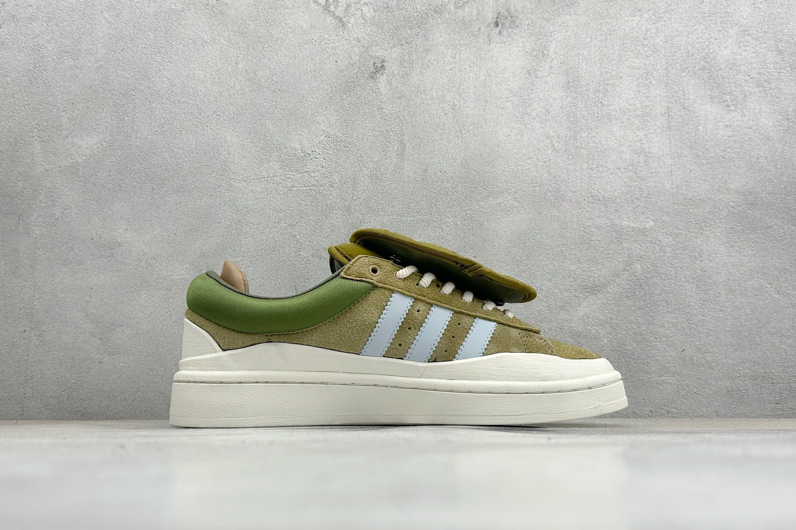 200 TG版Bad Bunny x Adidas Originals Forum Low 坏痞兔联名 低帮百搭潮流休闲运动板鞋 ID7950