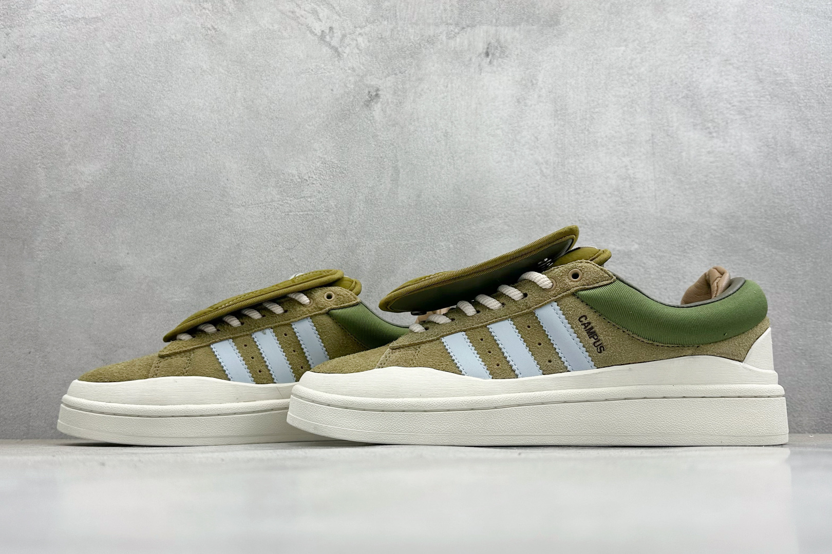 200 TG版Bad Bunny x Adidas Originals Forum Low 坏痞兔联名 低帮百搭潮流休闲运动板鞋 ID7950