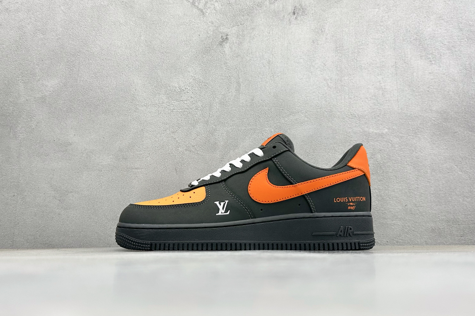260 SC版NIke Air Force 1 '07 Low “马年限定--炭灰暮橙” 空军一号低帮 运动鞋 XY9025-004-Chinese UA Cheap High Quatity Brand Clothes Bags handbags Sneakers wholesale wholesaler seller from China Factory suppliers Fashion Clothing Shoes best Quality Beautiful Price 260 SC版NIke Air Force 1 '07 Low “马年限定--炭灰暮橙” 空军一号低帮 运动鞋 XY9025-004