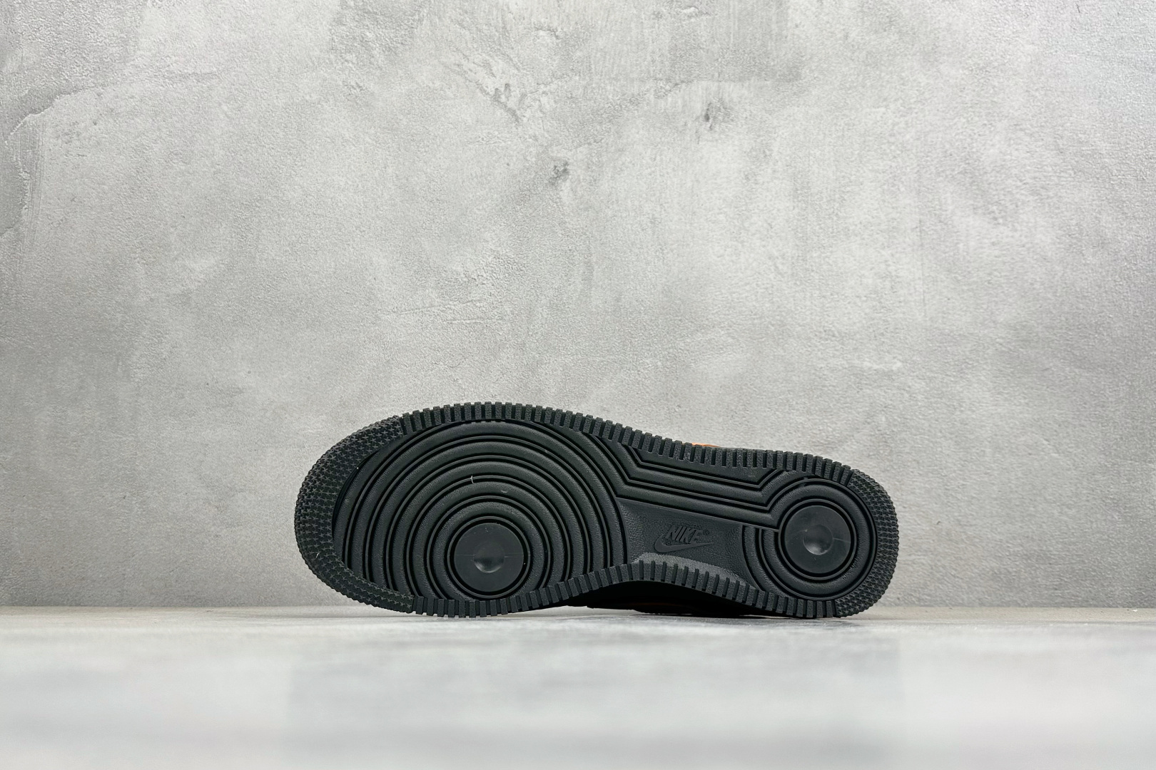 260 SC版NIke Air Force 1 '07 Low “马年限定--炭灰暮橙” 空军一号低帮 运动鞋 XY9025-004-Chinese UA Cheap High Quatity Brand Clothes Bags handbags Sneakers wholesale wholesaler seller from China Factory suppliers Fashion Clothing Shoes best Quality Beautiful Price 260 SC版NIke Air Force 1 '07 Low “马年限定--炭灰暮橙” 空军一号低帮 运动鞋 XY9025-004