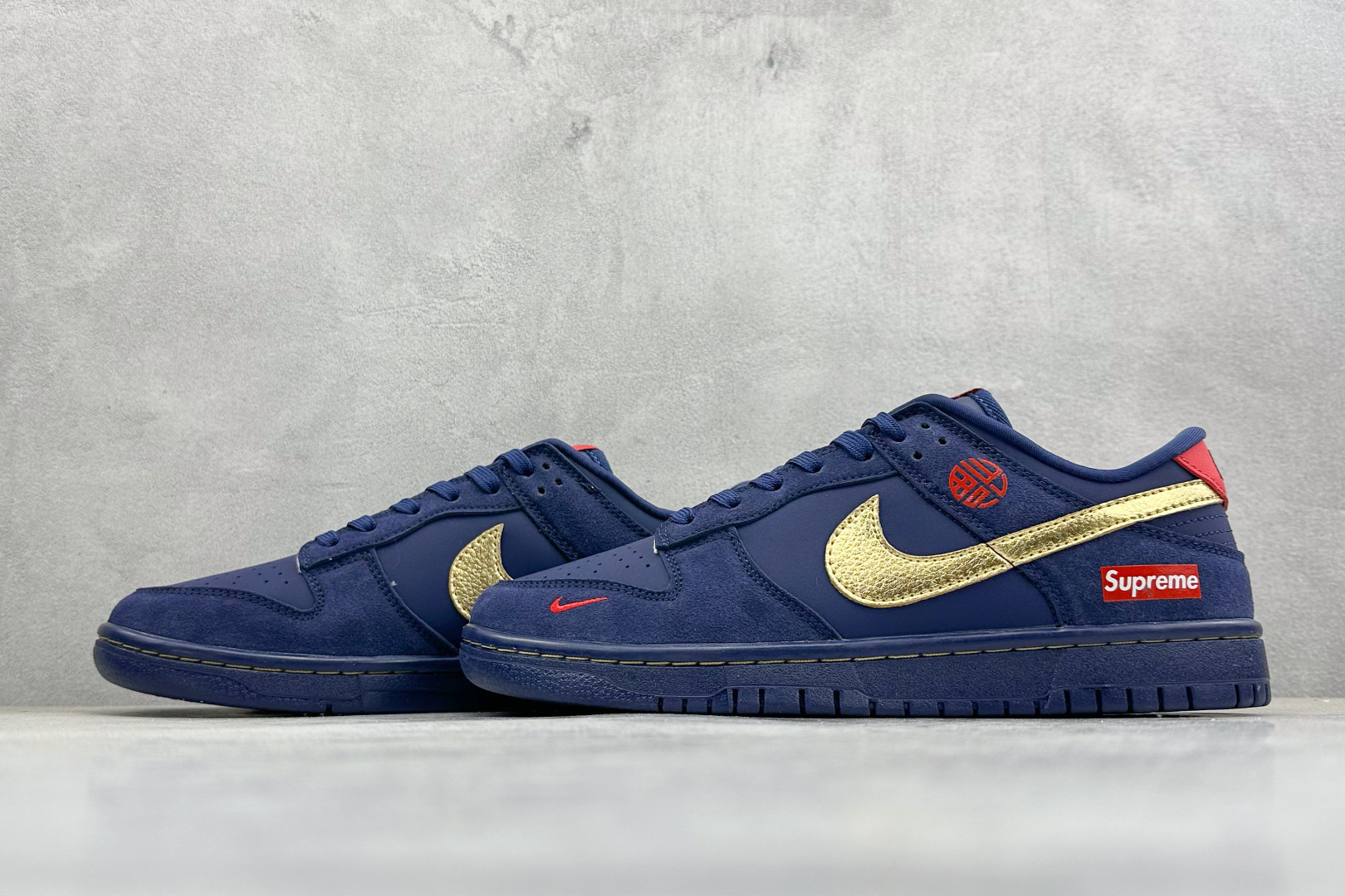 280 SC版Nike SB Dunk Low“马年限定——藏蓝鎏金” 高端私人定制 低帮休闲板鞋 NH0601-486-Chinese UA Cheap High Quatity Brand Clothes Bags handbags Sneakers wholesale wholesaler seller from China Factory suppliers Fashion Clothing Shoes best Quality Beautiful Price 280 SC版Nike SB Dunk Low“马年限定——藏蓝鎏金” 高端私人定制 低帮休闲板鞋 NH0601-486