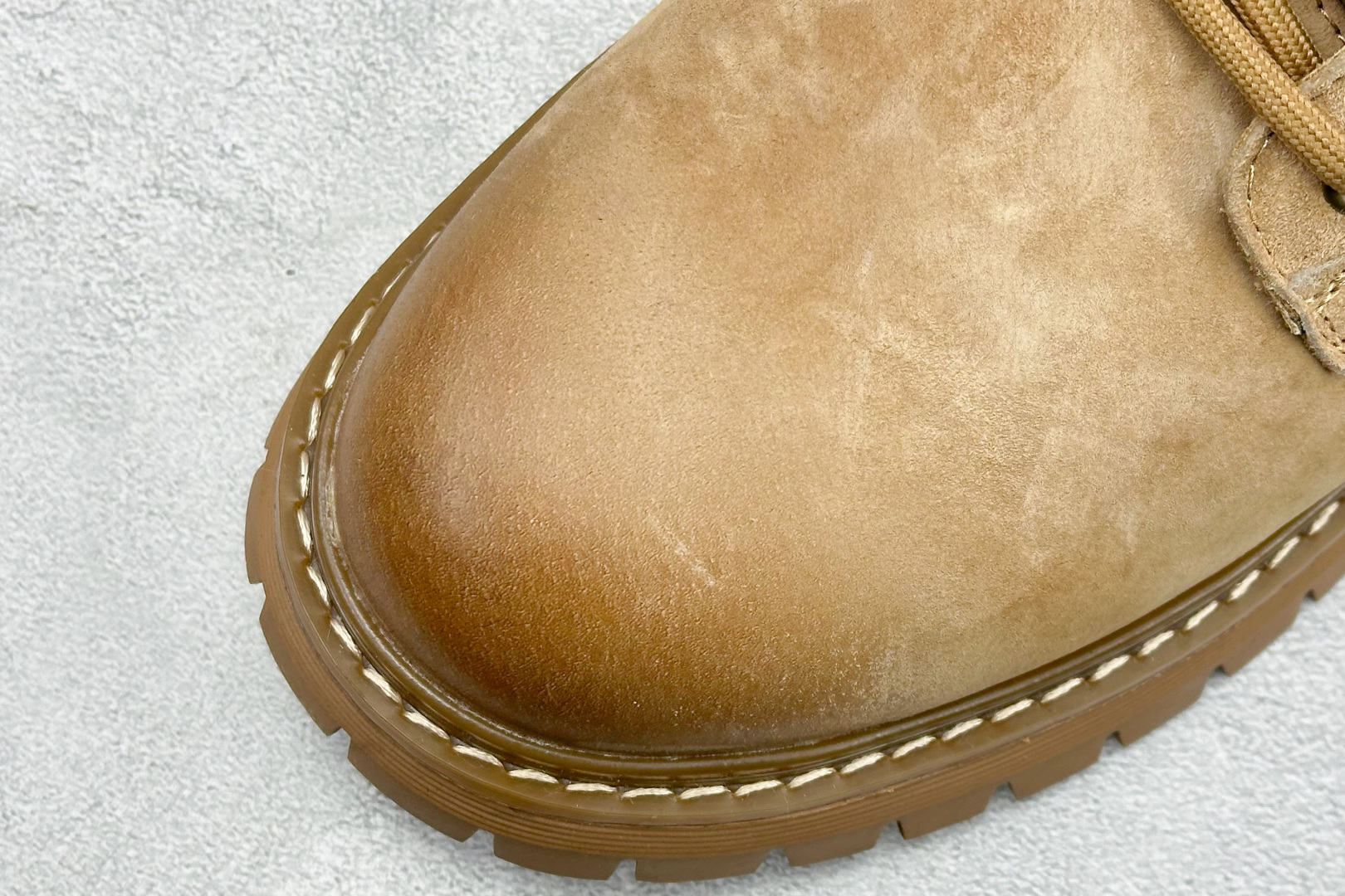 240 UGG 秋冬新品(毛绒一体内里 保暖锁热)秋冬必备 户外中帮休闲马丁靴雪地靴系列 U5666M-Chinese UA Cheap High Quatity Brand Clothes Bags handbags Sneakers wholesale wholesaler seller from China Factory suppliers Fashion Clothing Shoes best Quality Beautiful Price 240 UGG 秋冬新品(毛绒一体内里 保暖锁热)秋冬必备 户外中帮休闲马丁靴雪地靴系列 U5666M