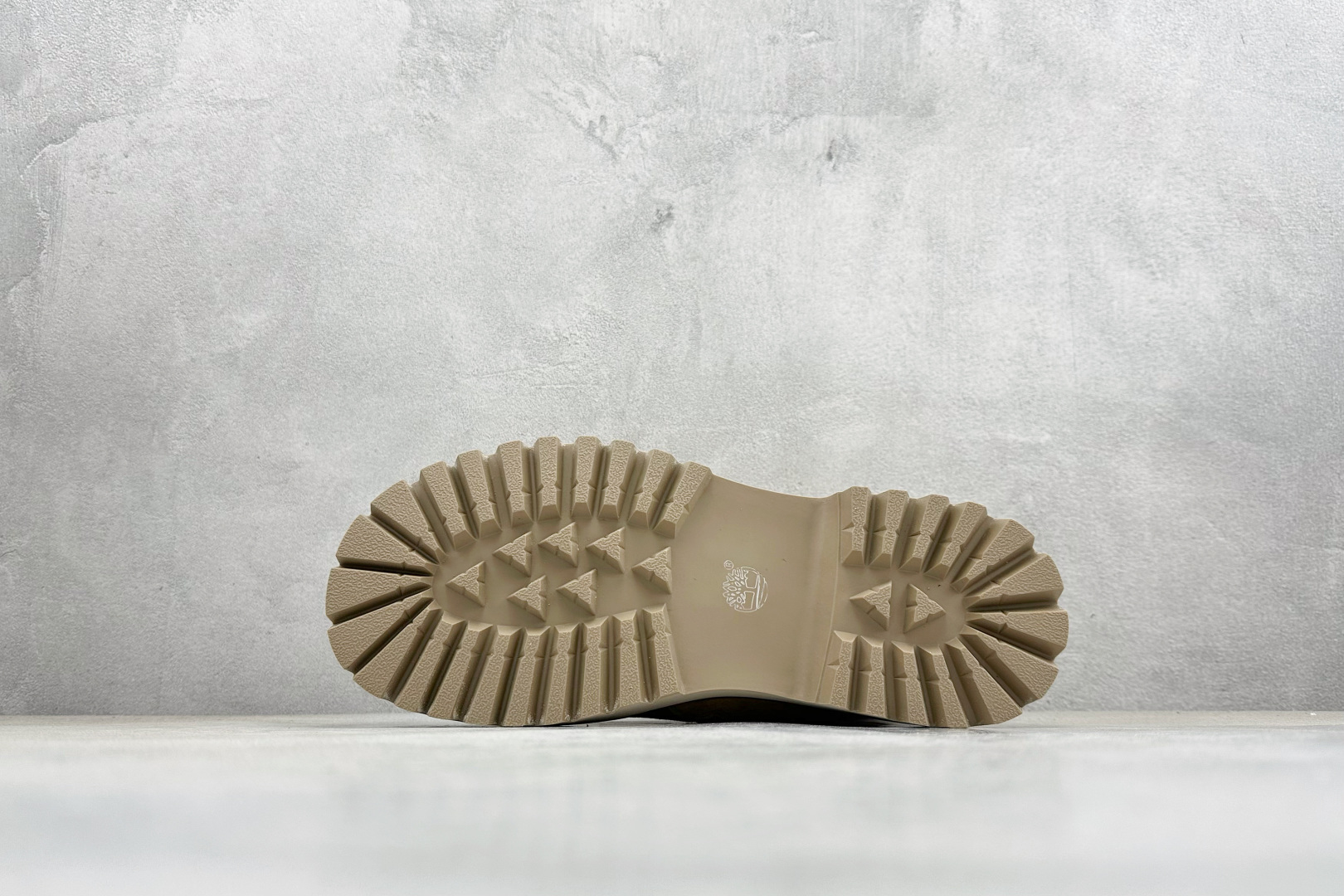 240 Timberland添柏岚/天伯伦 秋冬新品(毛绒内里保暖锁热)秋冬必备户外休闲大黄靴系列 TB10052-Chinese UA Cheap High Quatity Brand Clothes Bags handbags Sneakers wholesale wholesaler seller from China Factory suppliers Fashion Clothing Shoes best Quality Beautiful Price 240 Timberland添柏岚/天伯伦 秋冬新品(毛绒内里保暖锁热)秋冬必备户外休闲大黄靴系列 TB10052