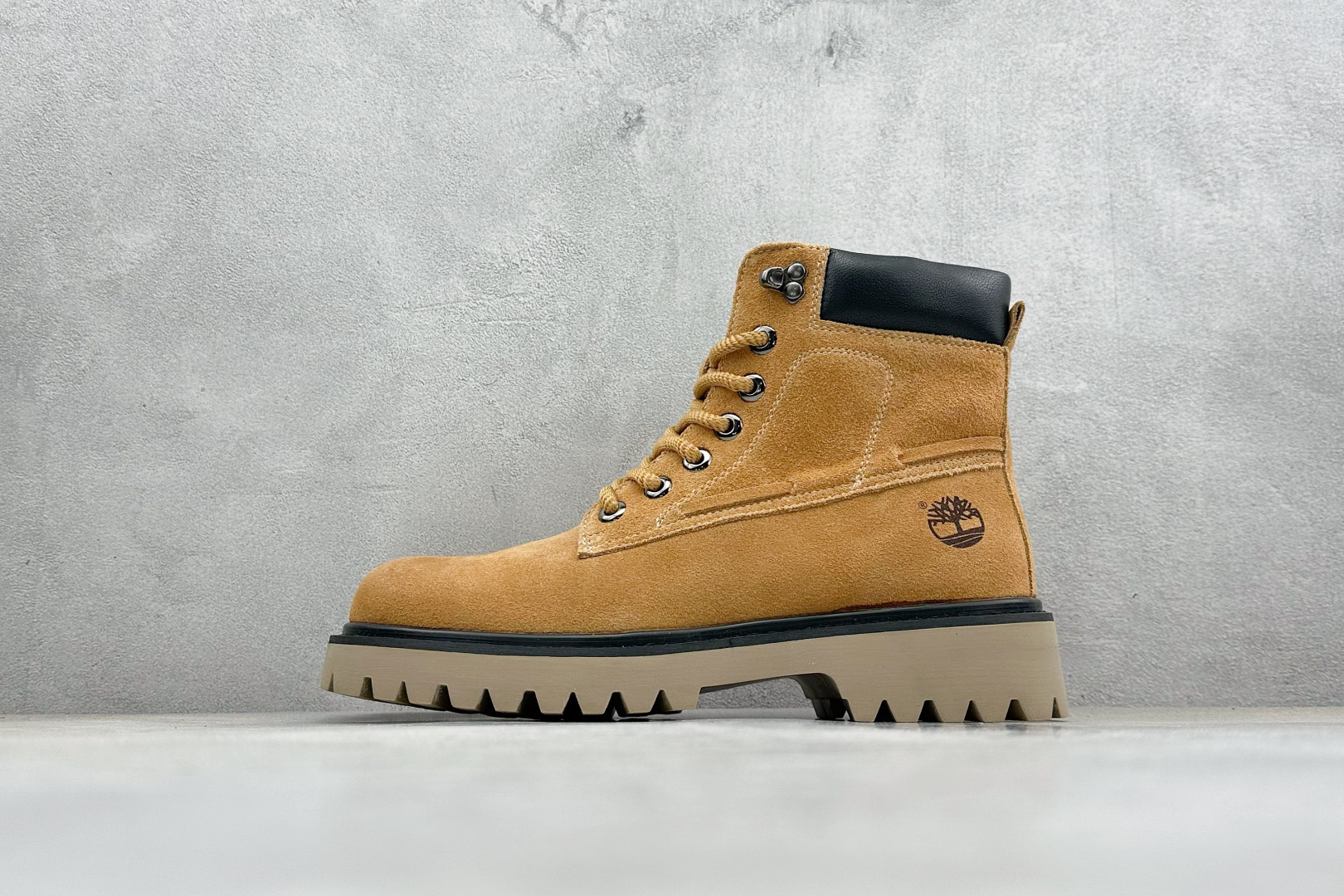 240 Timberland添柏岚/天伯伦 秋冬新品(毛绒内里保暖锁热)秋冬必备户外休闲大黄靴系列 TB10052-Chinese UA Cheap High Quatity Brand Clothes Bags handbags Sneakers wholesale wholesaler seller from China Factory suppliers Fashion Clothing Shoes best Quality Beautiful Price 240 Timberland添柏岚/天伯伦 秋冬新品(毛绒内里保暖锁热)秋冬必备户外休闲大黄靴系列 TB10052