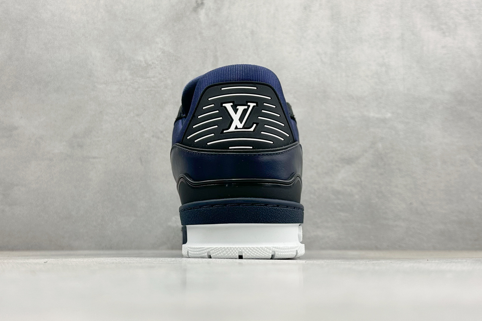 540 YS纯原LouisVuitton路易威登LVTrainer系列高奢运动鞋-Chinese UA Cheap High Quatity Brand Clothes Bags handbags Sneakers wholesale wholesaler seller from China Factory suppliers Fashion Clothing Shoes best Quality Beautiful Price 540 YS纯原LouisVuitton路易威登LVTrainer系列高奢运动鞋