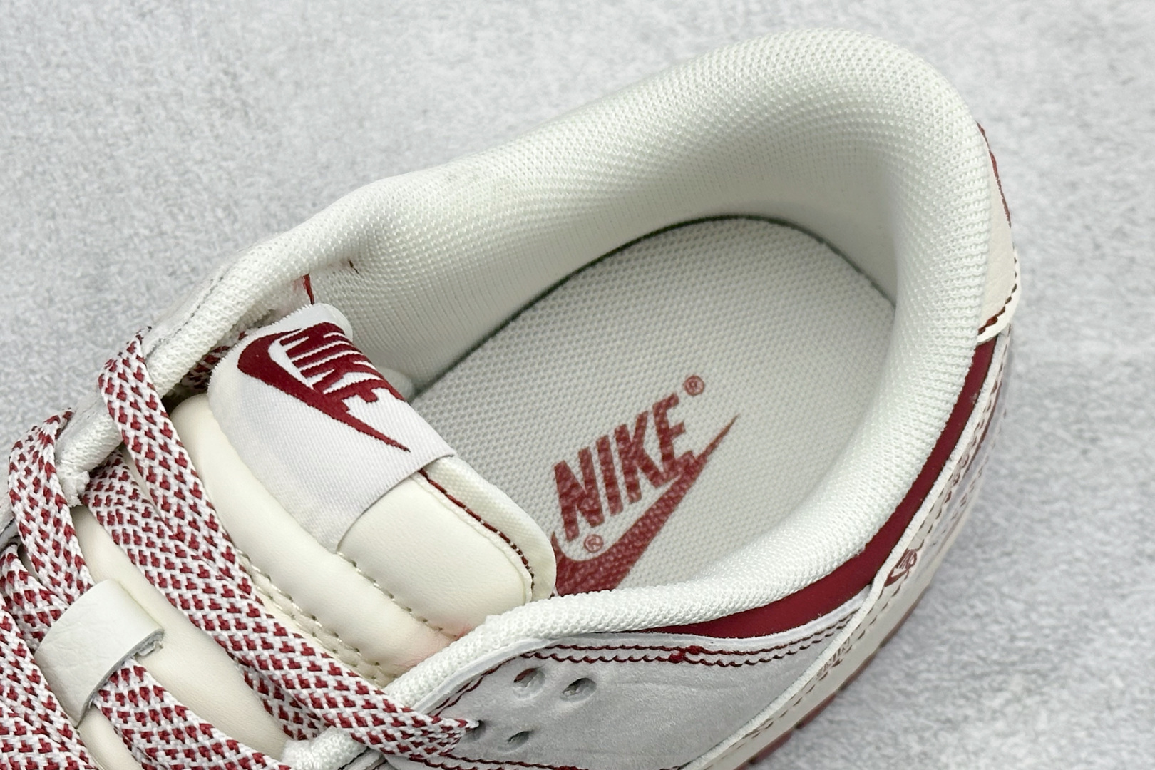 260 Nike SB Dunk Low 马年限定 高端定制 低帮休闲板鞋 JP2026-108