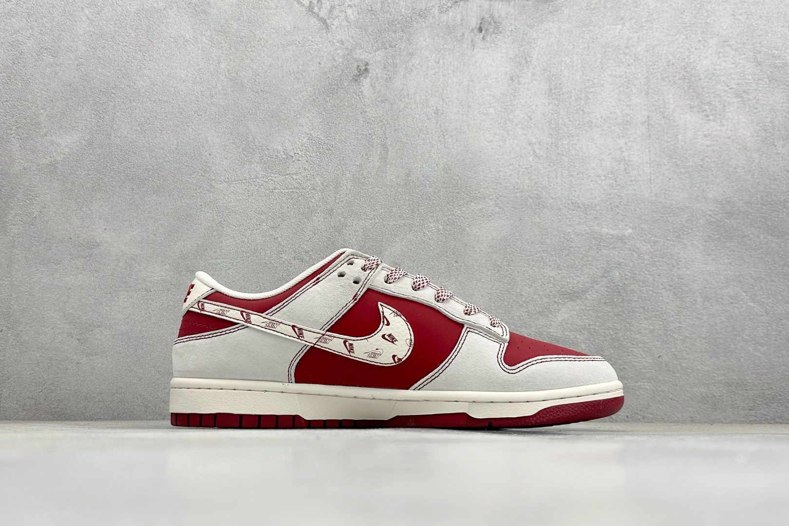 260 Nike SB Dunk Low 马年限定 高端定制 低帮休闲板鞋 JP2026-108