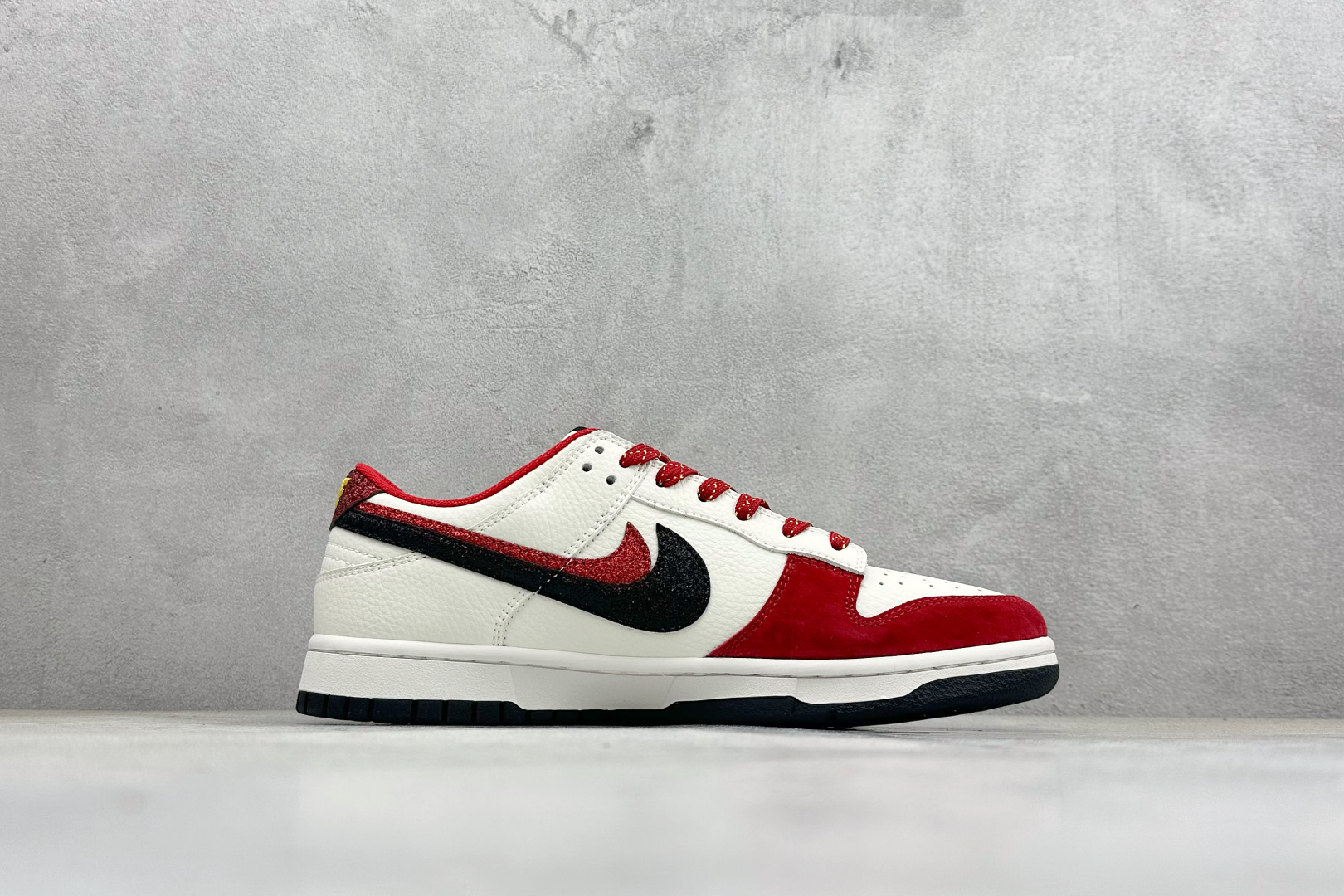 260 Nike SB Dunk Low 马年限定 高端定制 低帮休闲板鞋 XD6188-053-Chinese UA Cheap High Quatity Brand Clothes Bags handbags Sneakers wholesale wholesaler seller from China Factory suppliers Fashion Clothing Shoes best Quality Beautiful Price 260 Nike SB Dunk Low 马年限定 高端定制 低帮休闲板鞋 XD6188-053