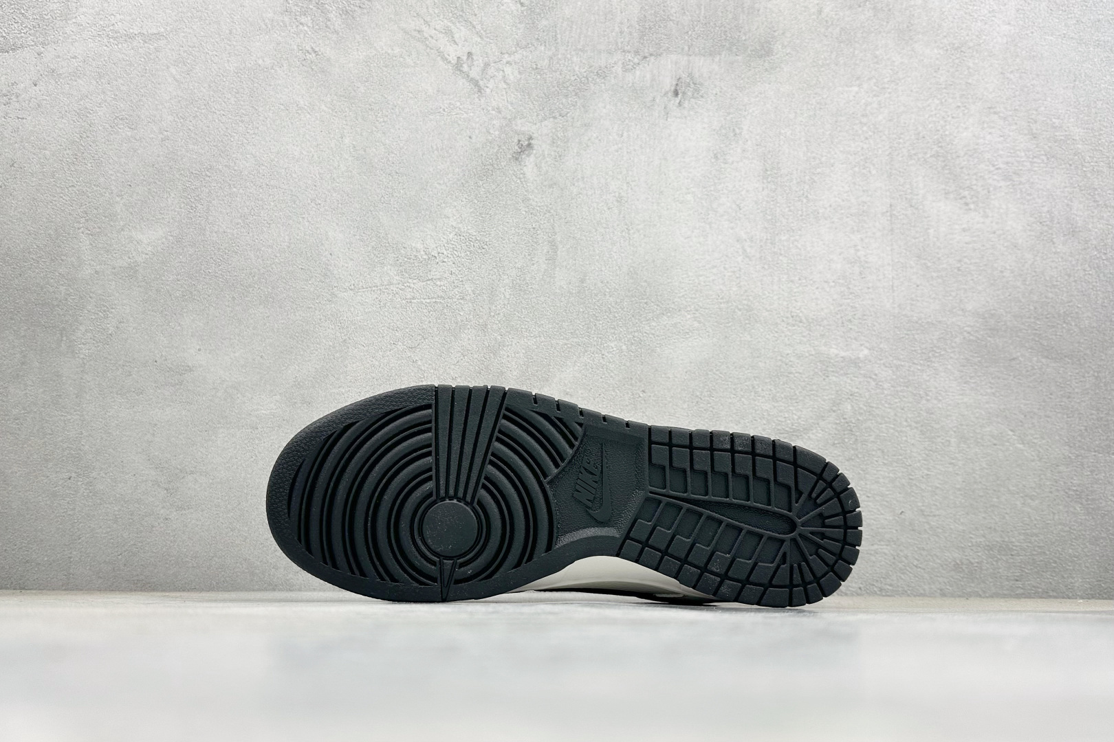 260 Nike SB Dunk Low 马年限定 高端定制 低帮休闲板鞋 XD6188-053-Chinese UA Cheap High Quatity Brand Clothes Bags handbags Sneakers wholesale wholesaler seller from China Factory suppliers Fashion Clothing Shoes best Quality Beautiful Price 260 Nike SB Dunk Low 马年限定 高端定制 低帮休闲板鞋 XD6188-053